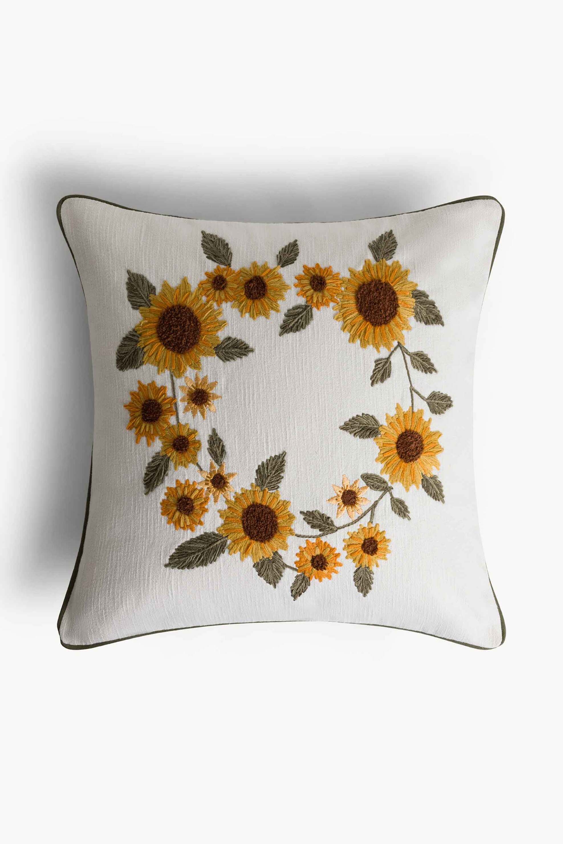 COINCASA Coincasa διακοσμητικό μαξιλάρι με floral print 45 x 45 cm - 007466893 Λευκό