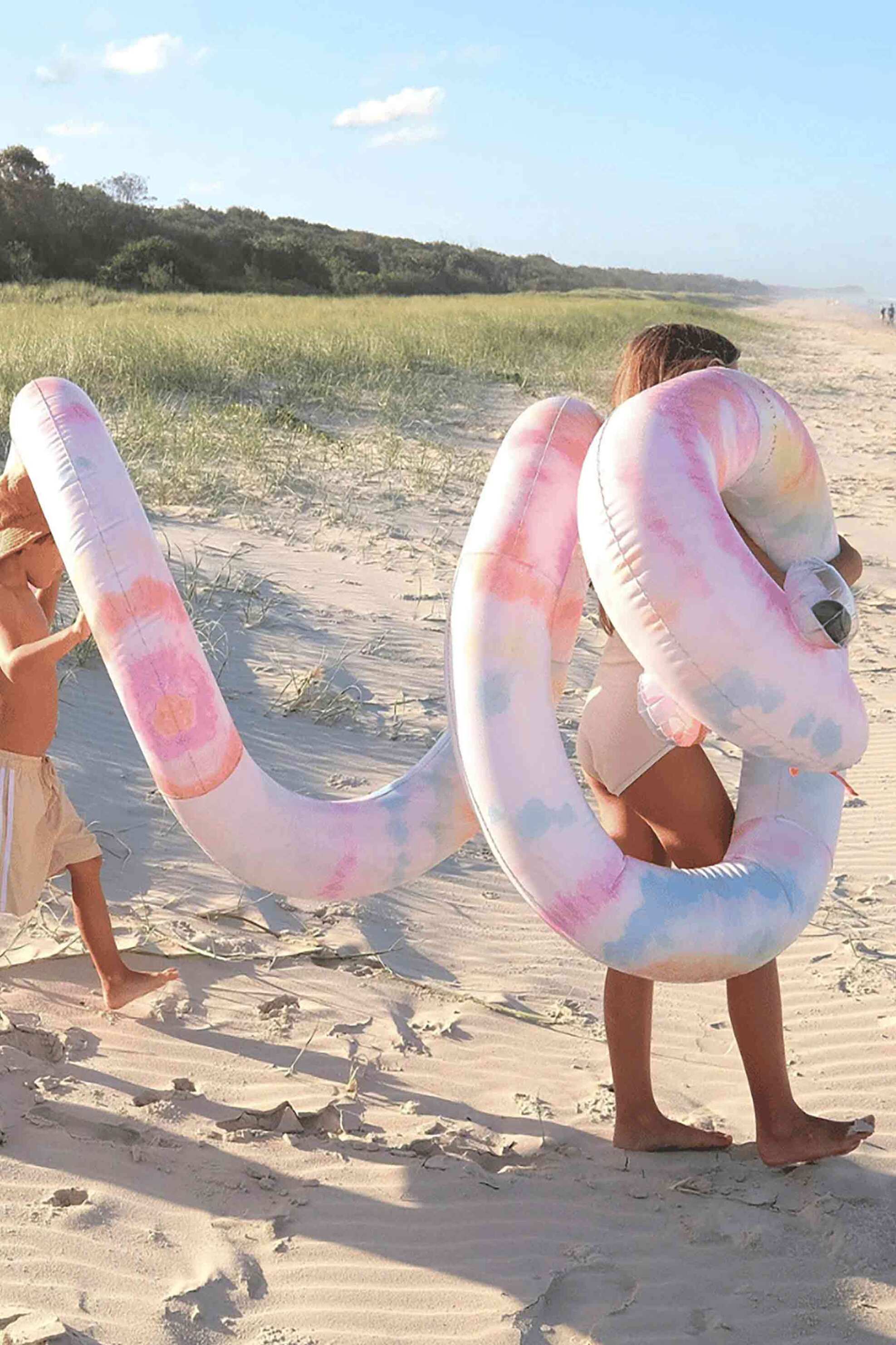 SUNNYLiFE Sunny Life παιδικό φουσκωτό παιχνίδι "Giant Inflatable Noodle Snake Tie Dye Multi - 24180224 Λευκό