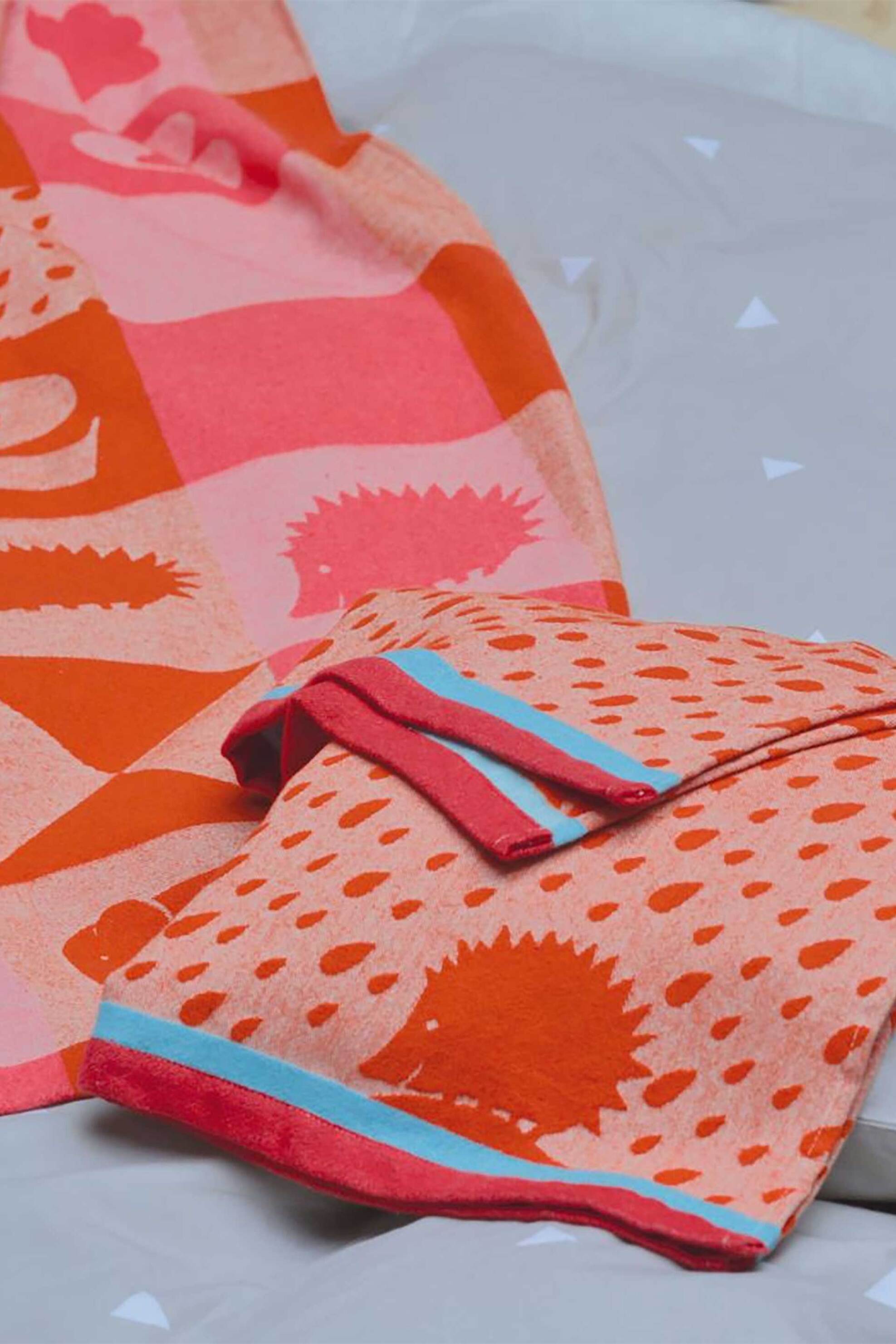 Vesta παιδική κουβέρτα με all-over print 100 x 140 cm - 000000074