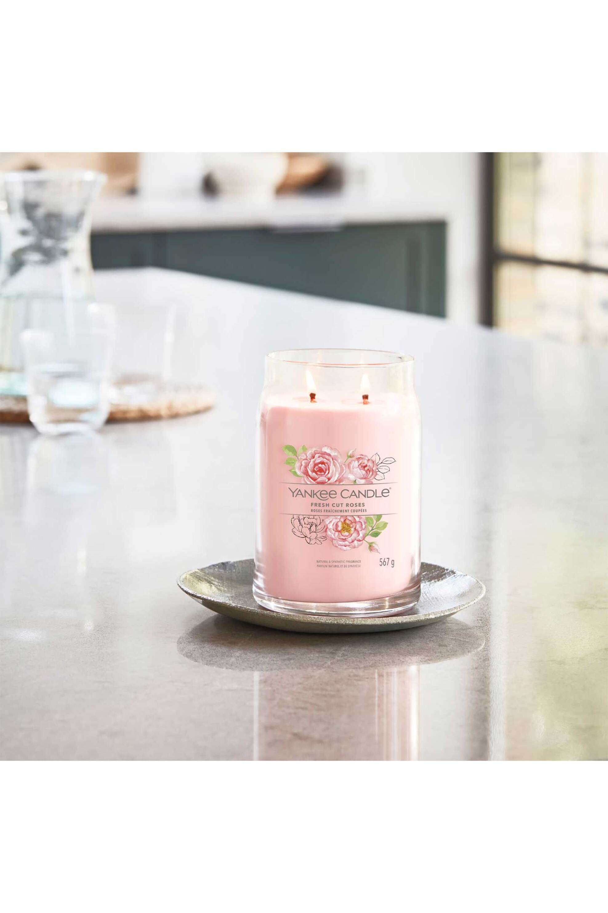 Yankee Candle αρωματικό κερί σε γυάλινο δοχείο large "Fresh Cut Roses" - 1630682E φωτογραφία