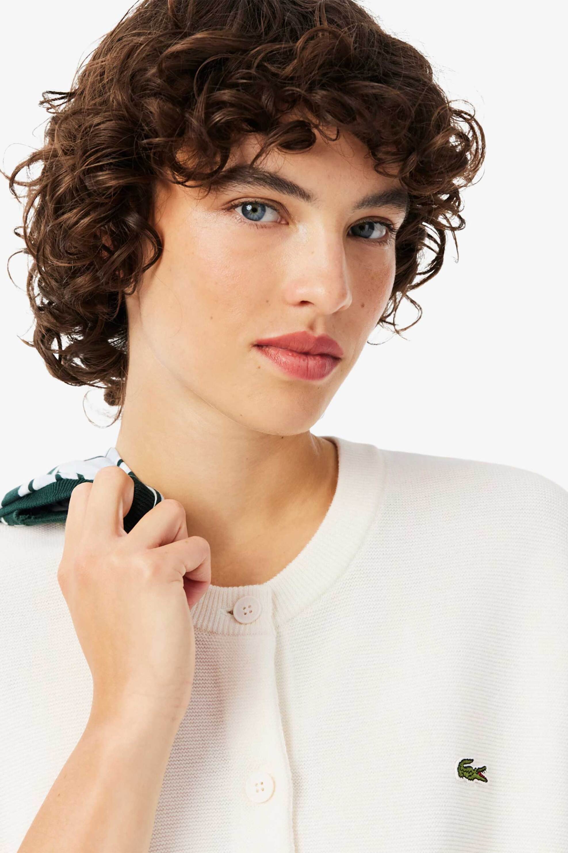 LACOSTE Lacoste γυναικεία πλεκτή ζακέτα με κεντημένο λογότυπο Regular Fit - AF8244 Λευκό - 2