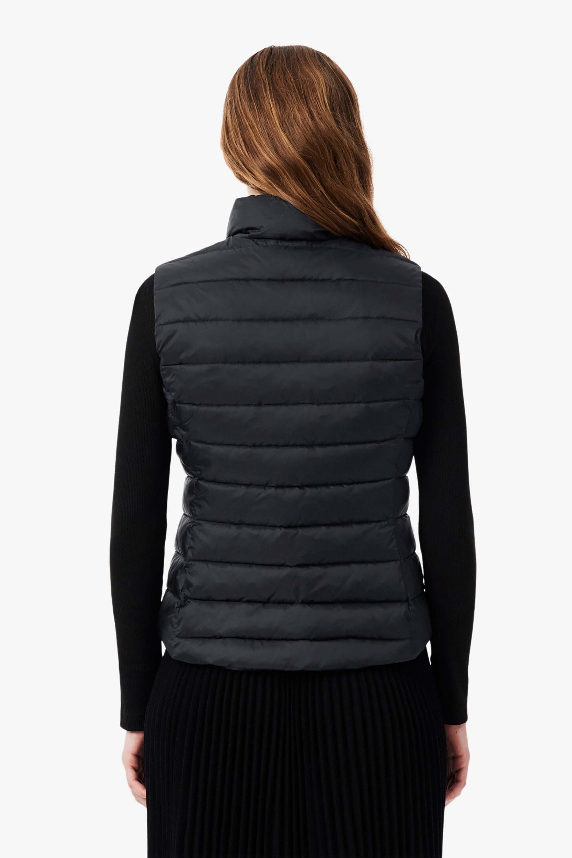 LACOSTE Lacoste γυναικείο αμάνικο μπουφάν αδιάβροχο καπιτονέ με λογότυπο Slim Fit - BF0602 Μαύρο - 4
