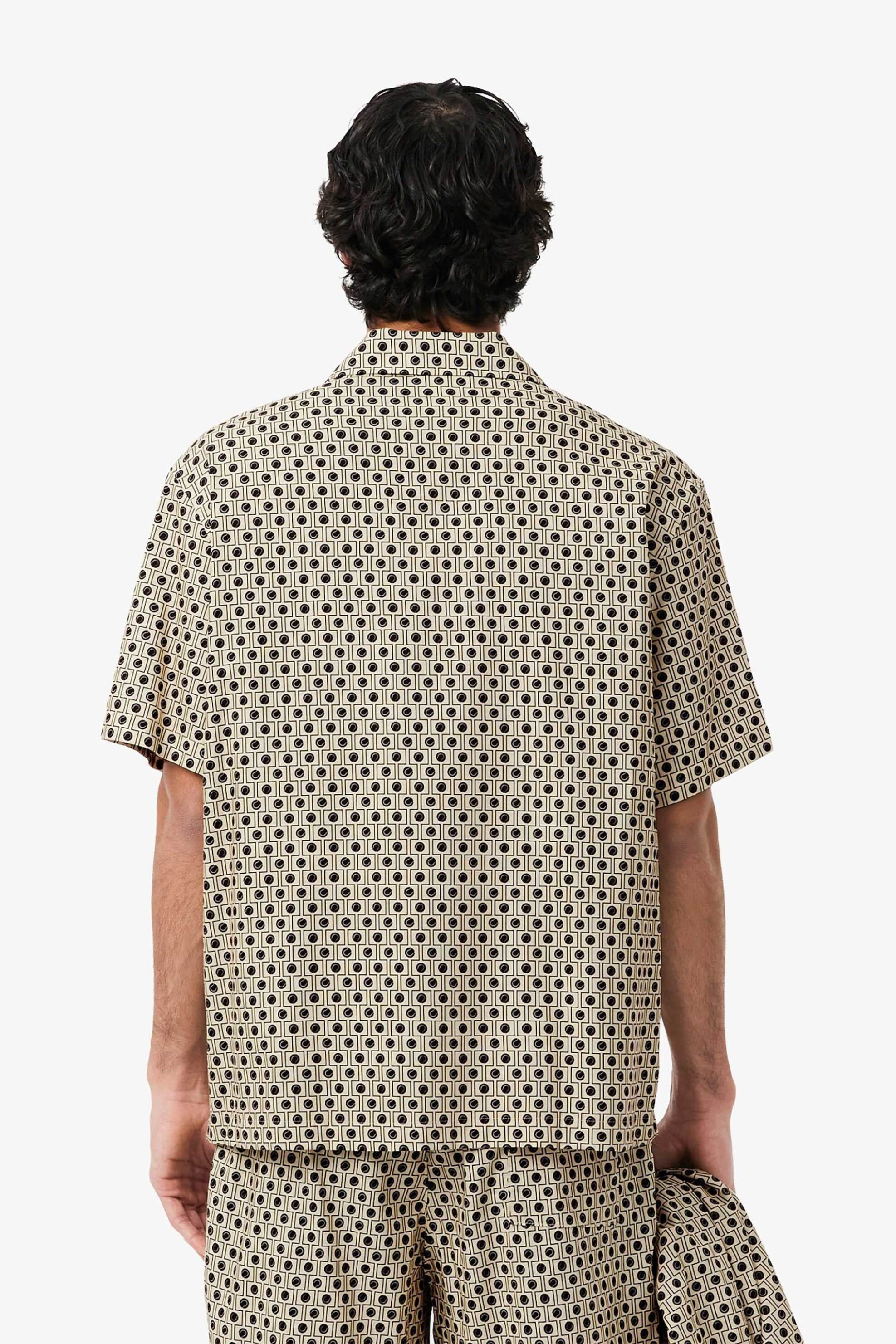 Lacoste Ανδρικό Κοντομάνικο Πουκάμισο με All-Over Print Και Τσέπη Κεντημένο Λογότυπο Relaxed Fit - Ch0712-00 Μπεζ