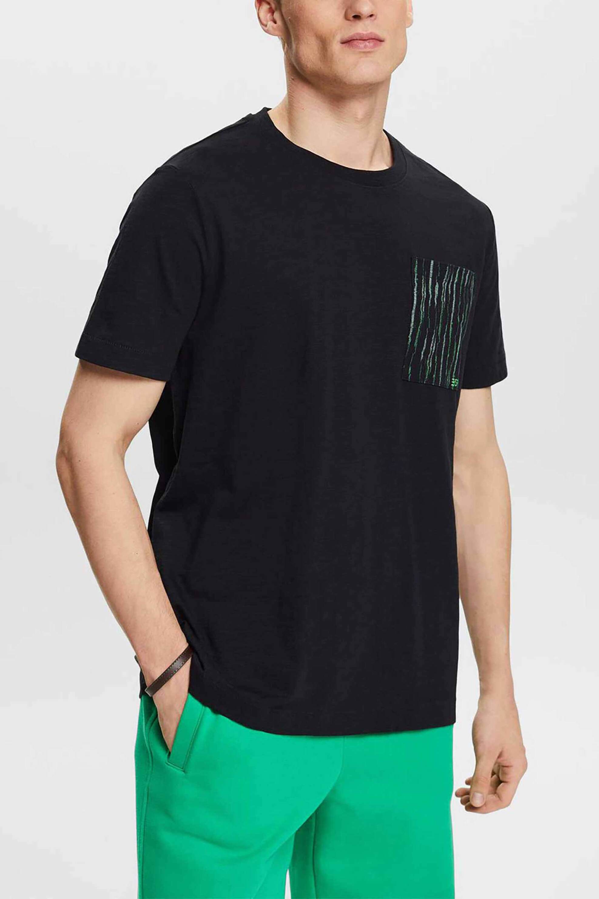 Ανδρική Μόδα > Ανδρικά Ρούχα > Ανδρικές Μπλούζες > Ανδρικά T-Shirts Esprit ανδρικό T-shirt με τσέπη και λογότυπο Relaxed Fit - 034EE2K304 Μαύρο