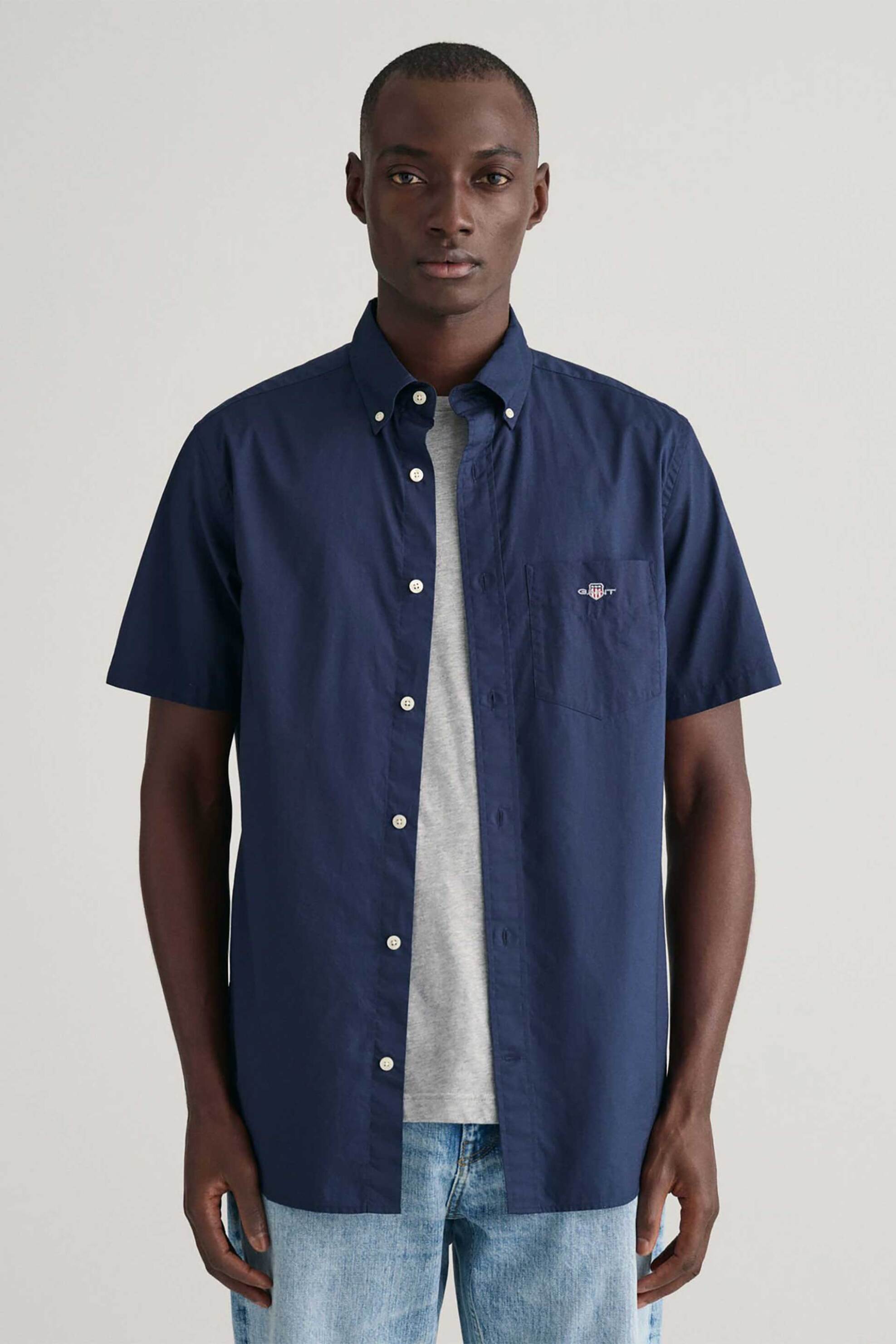 Gant ανδρικό κοντομάνικο πουκάμισο button down με τσέπη και λογότυπο Regular Fit - 3000101 Μπλε Σκούρο