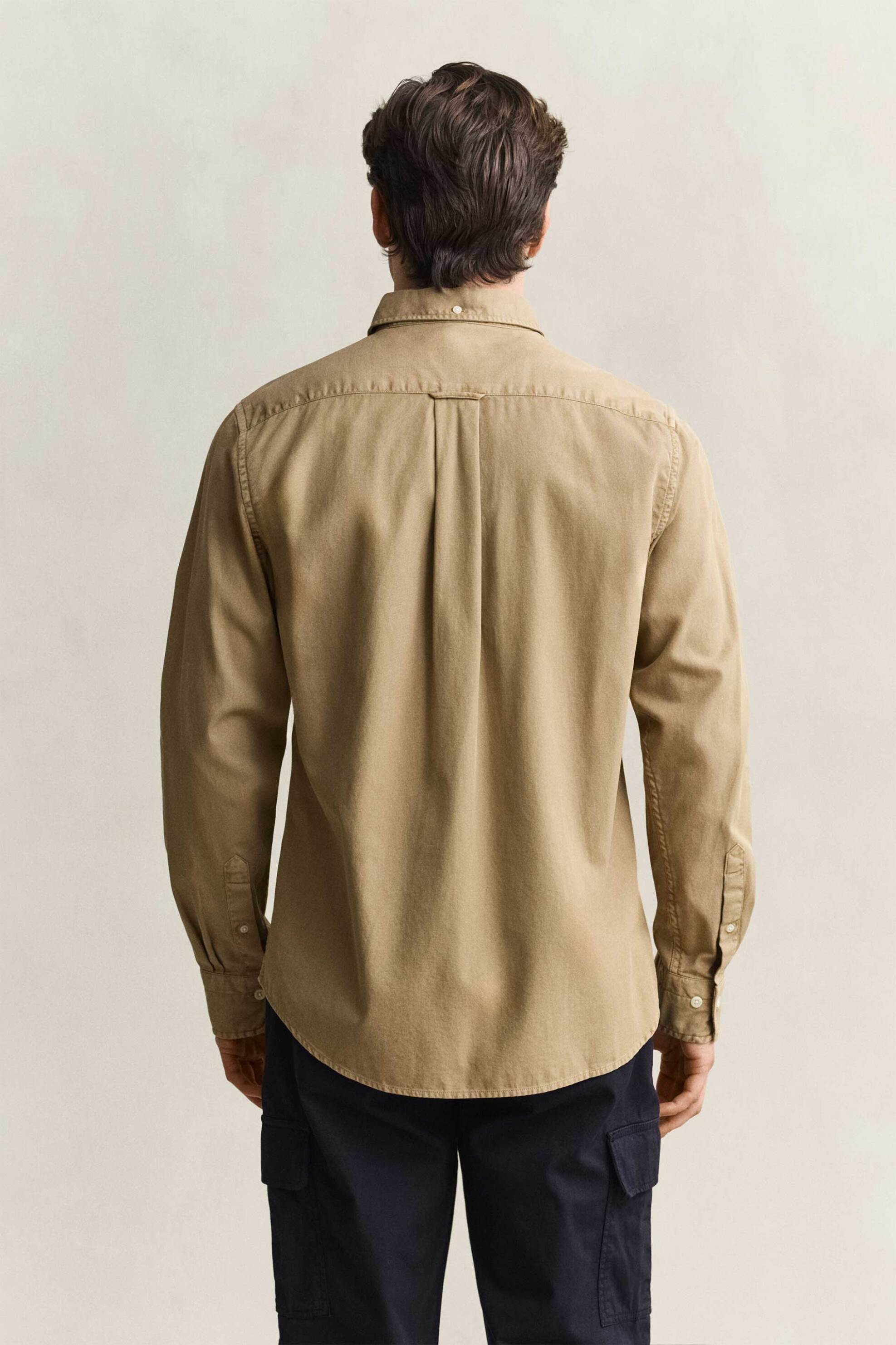 Gant Ανδρικό Πουκάμισο Twill Button Down με Τσέπη Και Κεντημένο Λογότυπο Regular Fit - 3250203 Καφέ Ανοιχτό