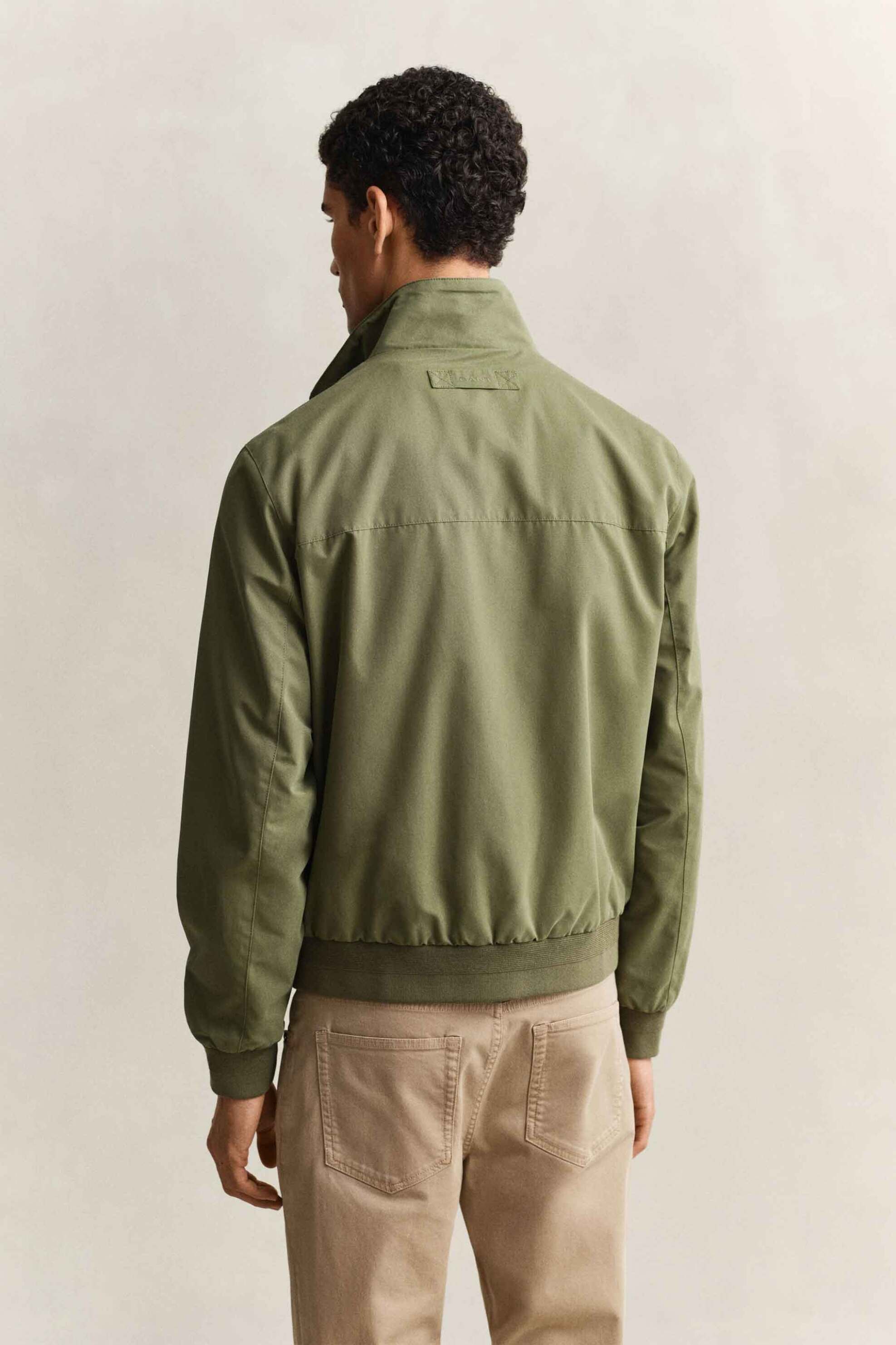 Gant Ανδρικό Αδιάβροχο Jacket με Κεντημένο Λογότυπο Regular Fit - 7006600 Λαδί