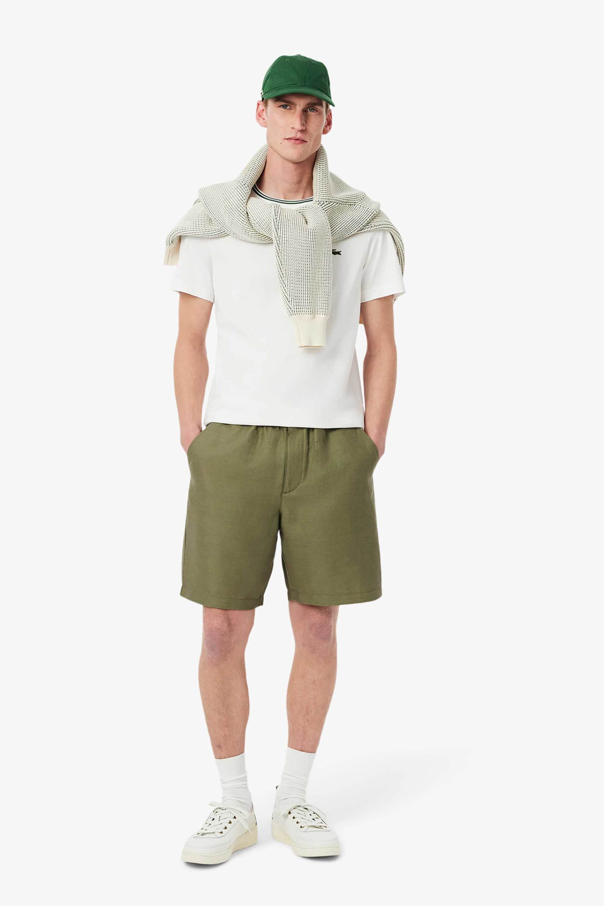 LACOSTE Lacoste ανδρική βερμούδα με ελαστική μέση και περιεκτικότητα σε λινάρι Regular Straight Fit - GH9121-00 Λαδί