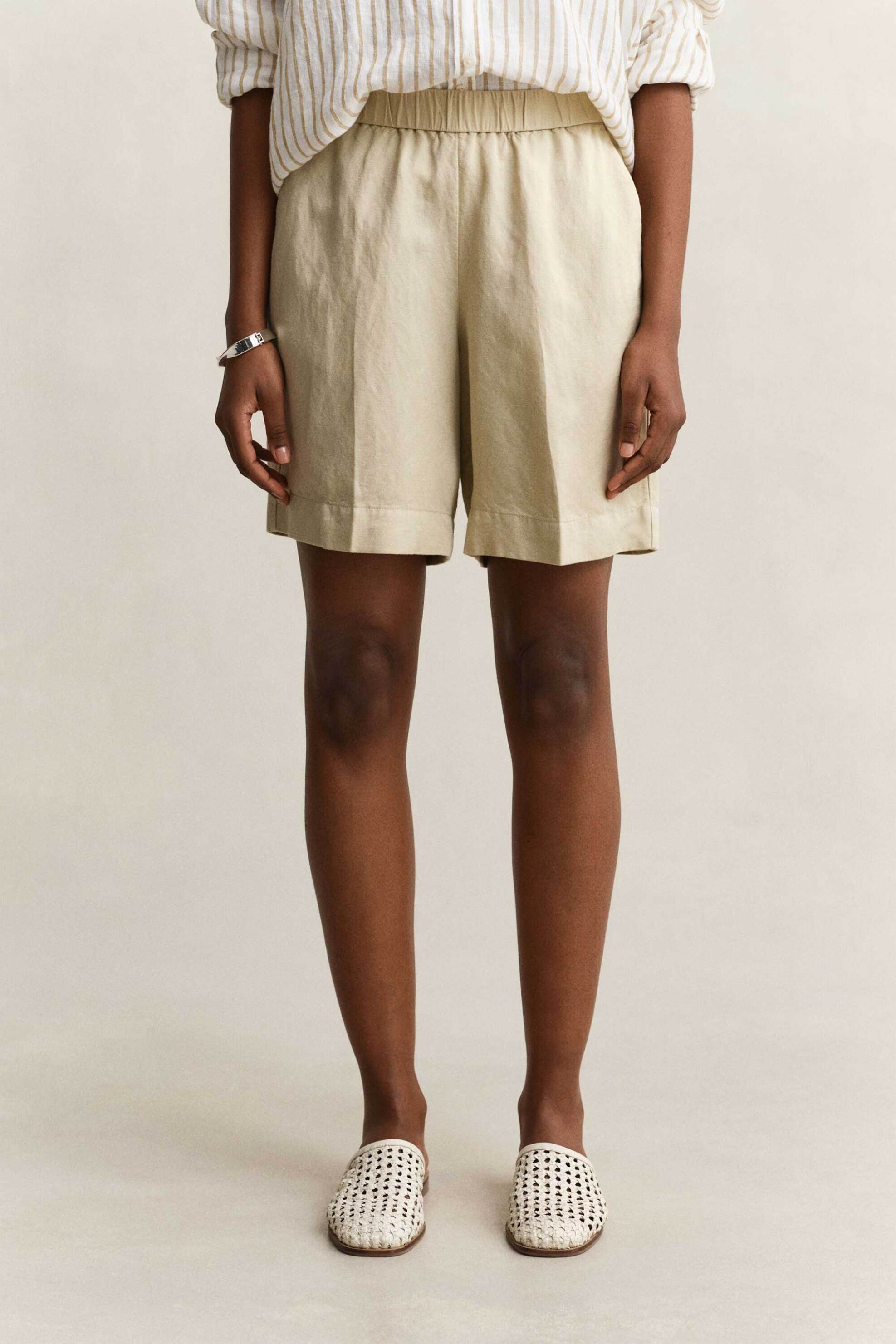 GANT Gant γυναικεία βερμούδα με ελαστική μέση Relaxed Fit - 4020140 Μπεζ - 2