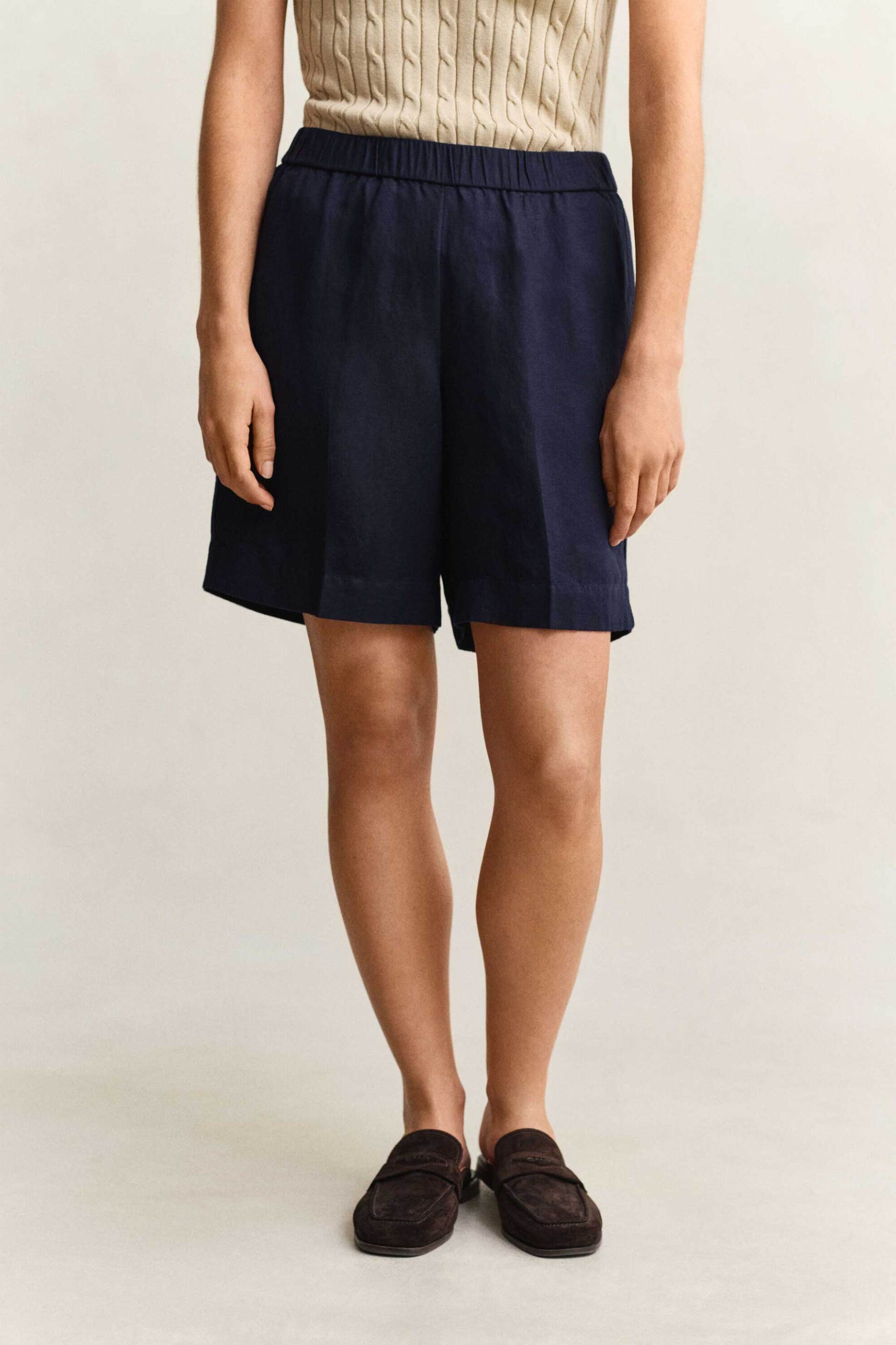 Gant γυναικεία βερμούδα με ελαστική μέση Relaxed Fit - 4020140 Μπλε Σκούρο