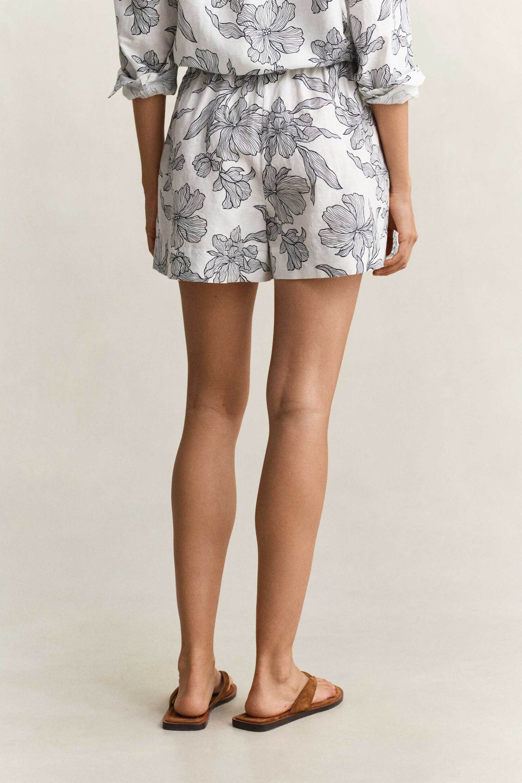 GANT Gant γυναικεία βερμούδα με floral print και ελαστική μέση Relaxed Fit - 4020144 Λευκό - 3