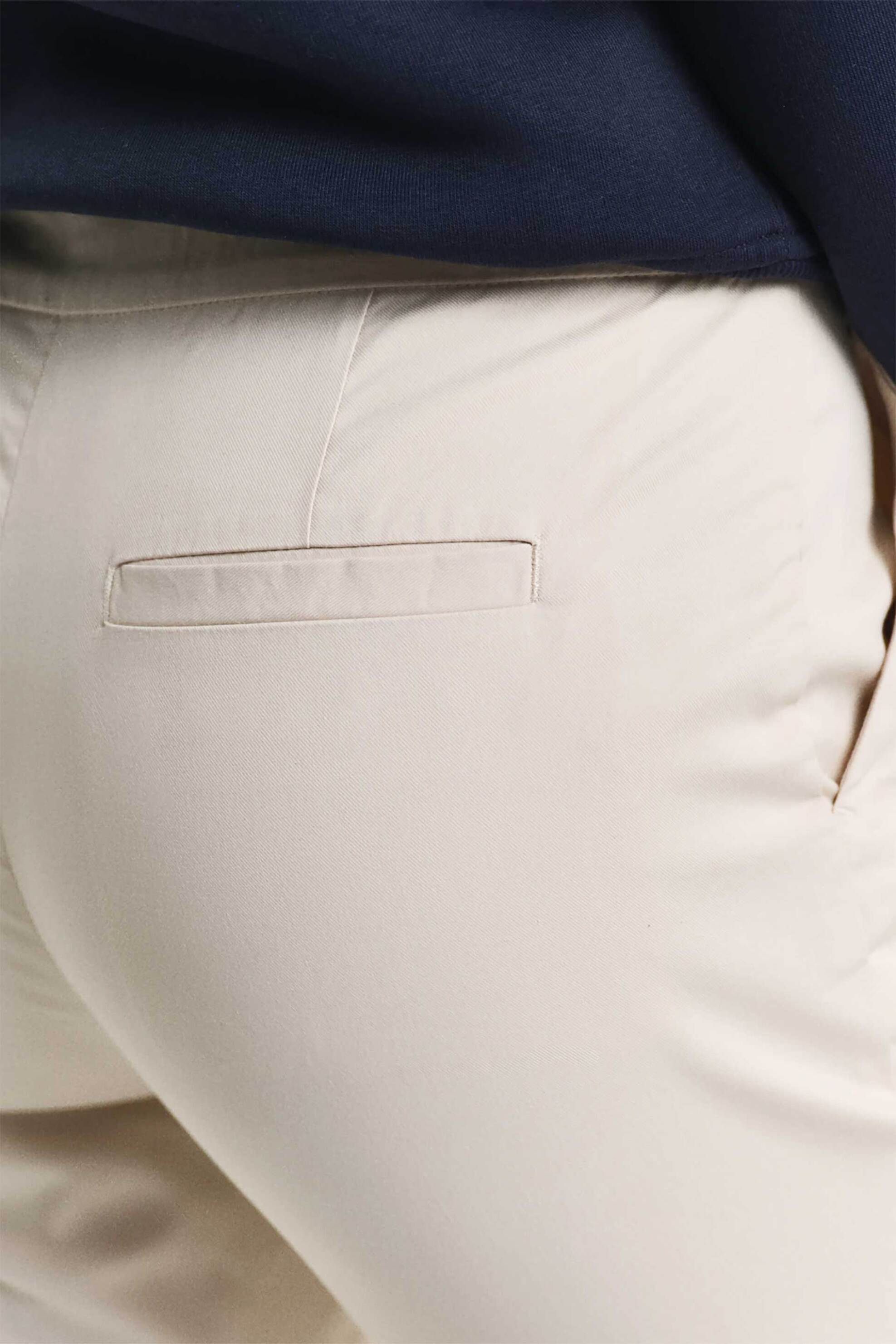 Gant γυναικείο παντελόνι cigarette μονόχρωμο Slim Fit - 4150237 Εκρού φωτογραφία