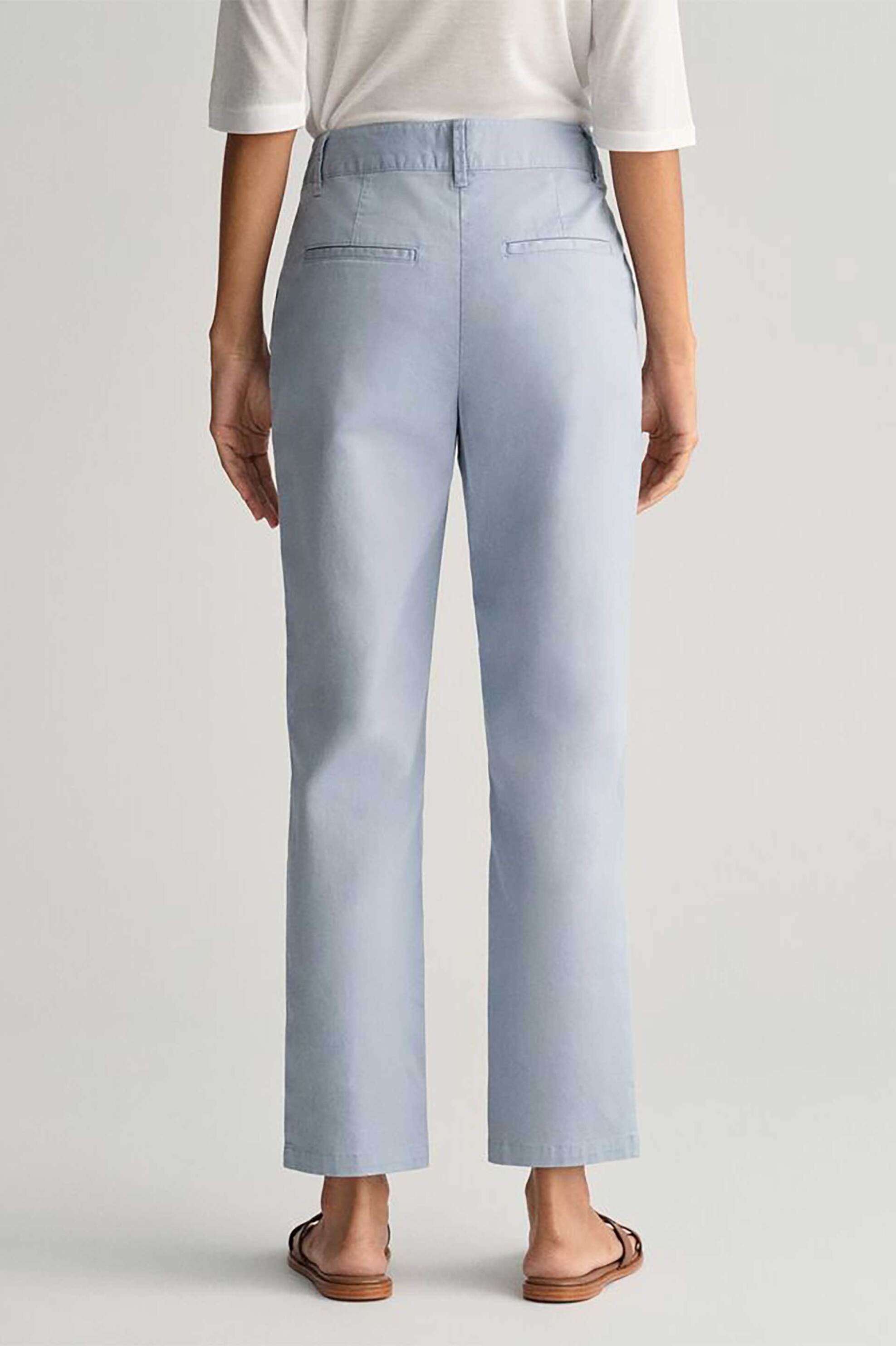 Gant γυναικείο παντελόνι chino μονόχρωμο cropped με τσέπες Slim Fit - 4150261 Μπλε Ανοιχτό φωτογραφία