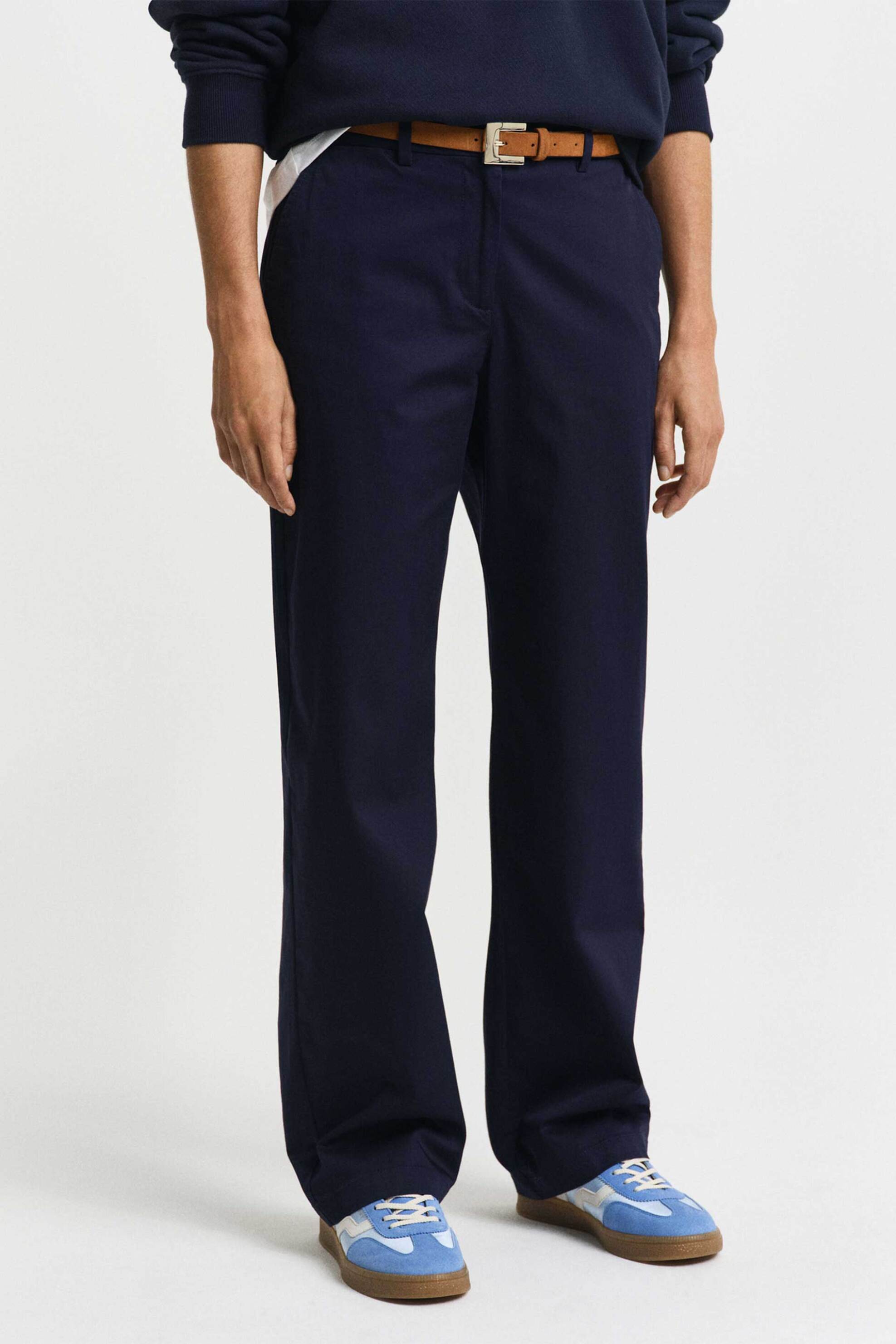 Gant γυναικείο παντελόνι chino μονόχρωμο Regular Fit - 4150356 Μπλε Σκούρο φωτογραφία