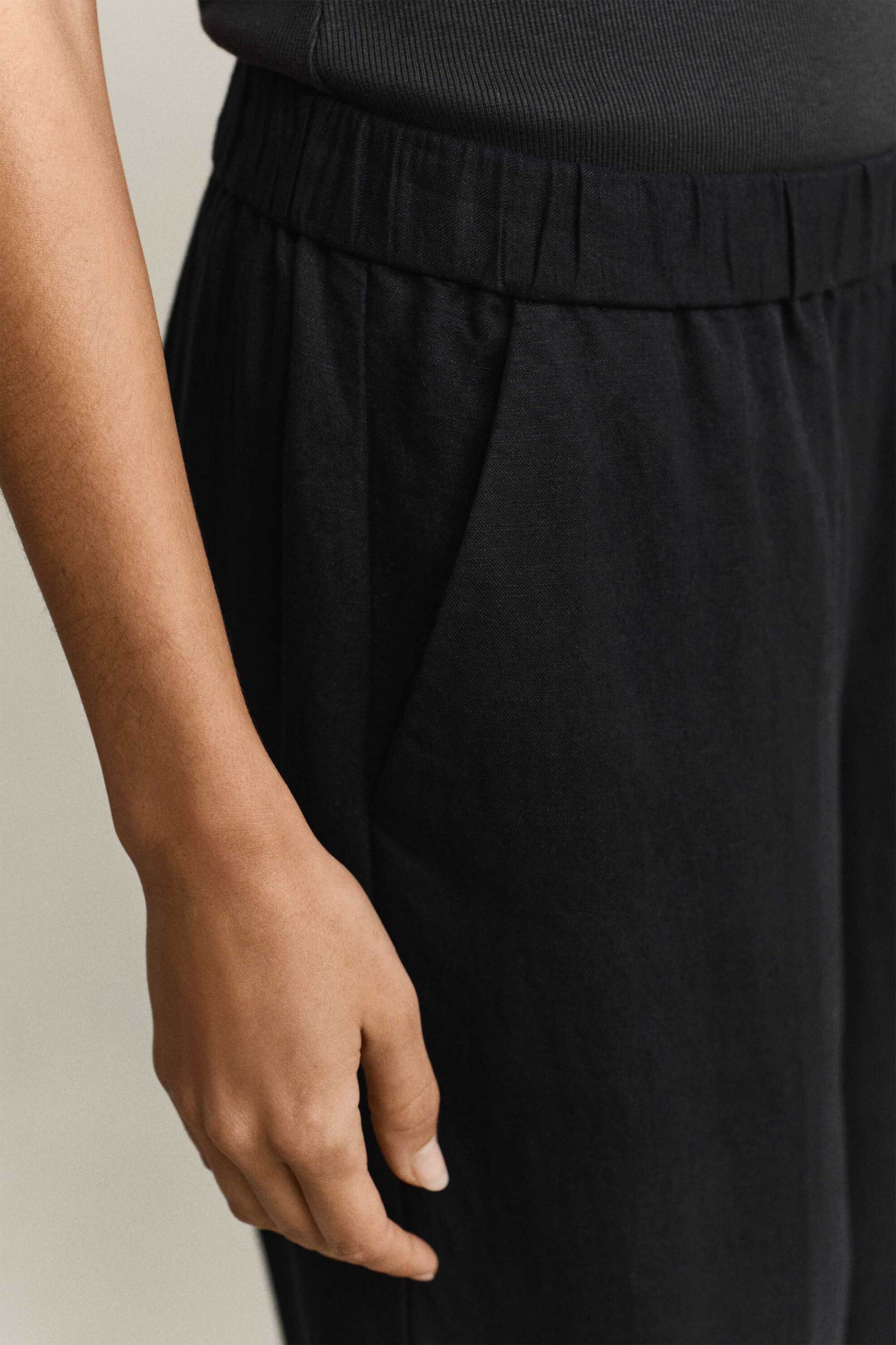 GANT Gant γυναικείο παντελόνι με ελαστική μέση Relaxed Fit - 4150381 Μαύρο - 4