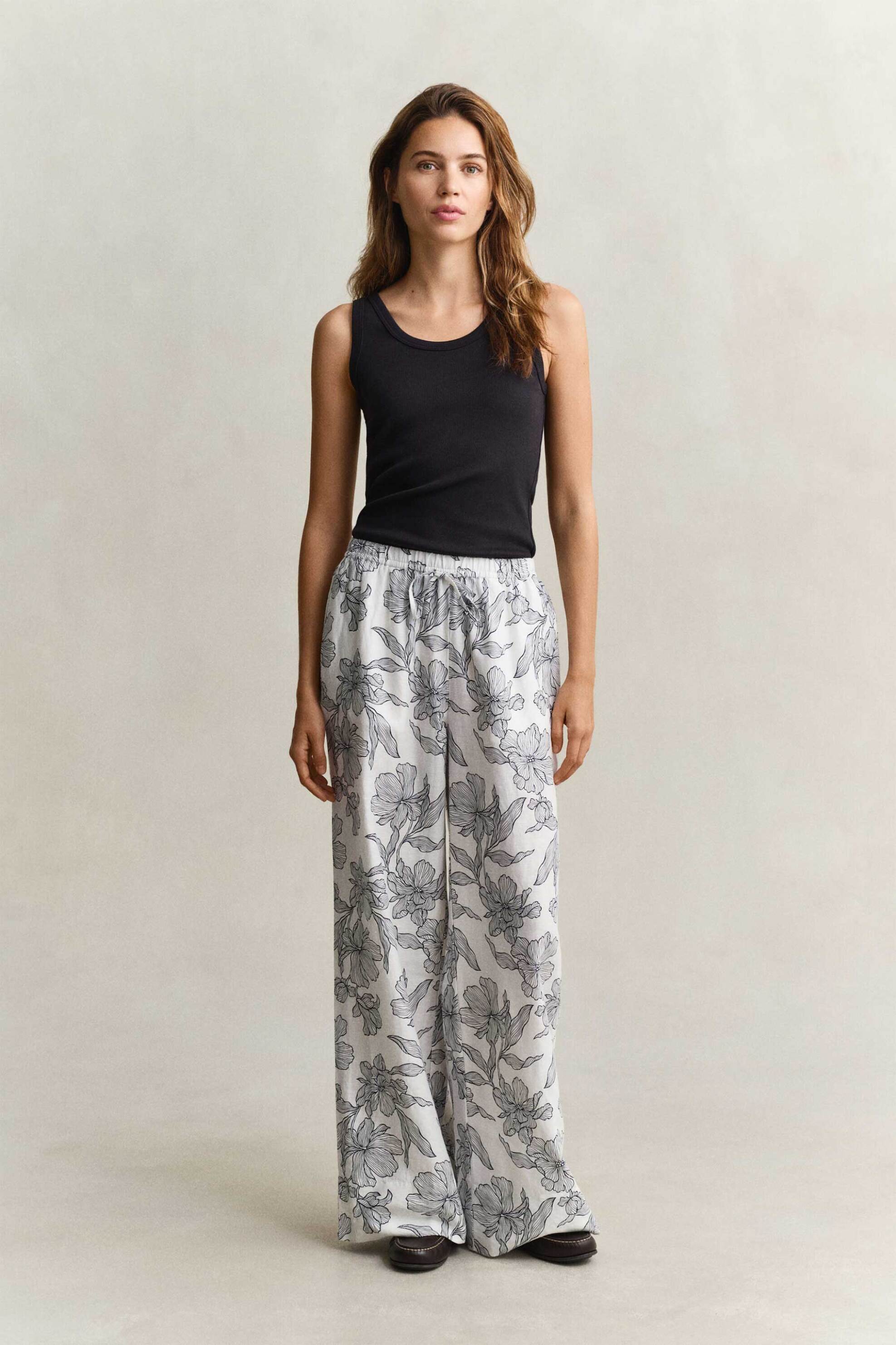 Gant γυναικείο παντελόνι με floral print και ελαστική μέση Relaxed Fit - 4150396 Λευκό