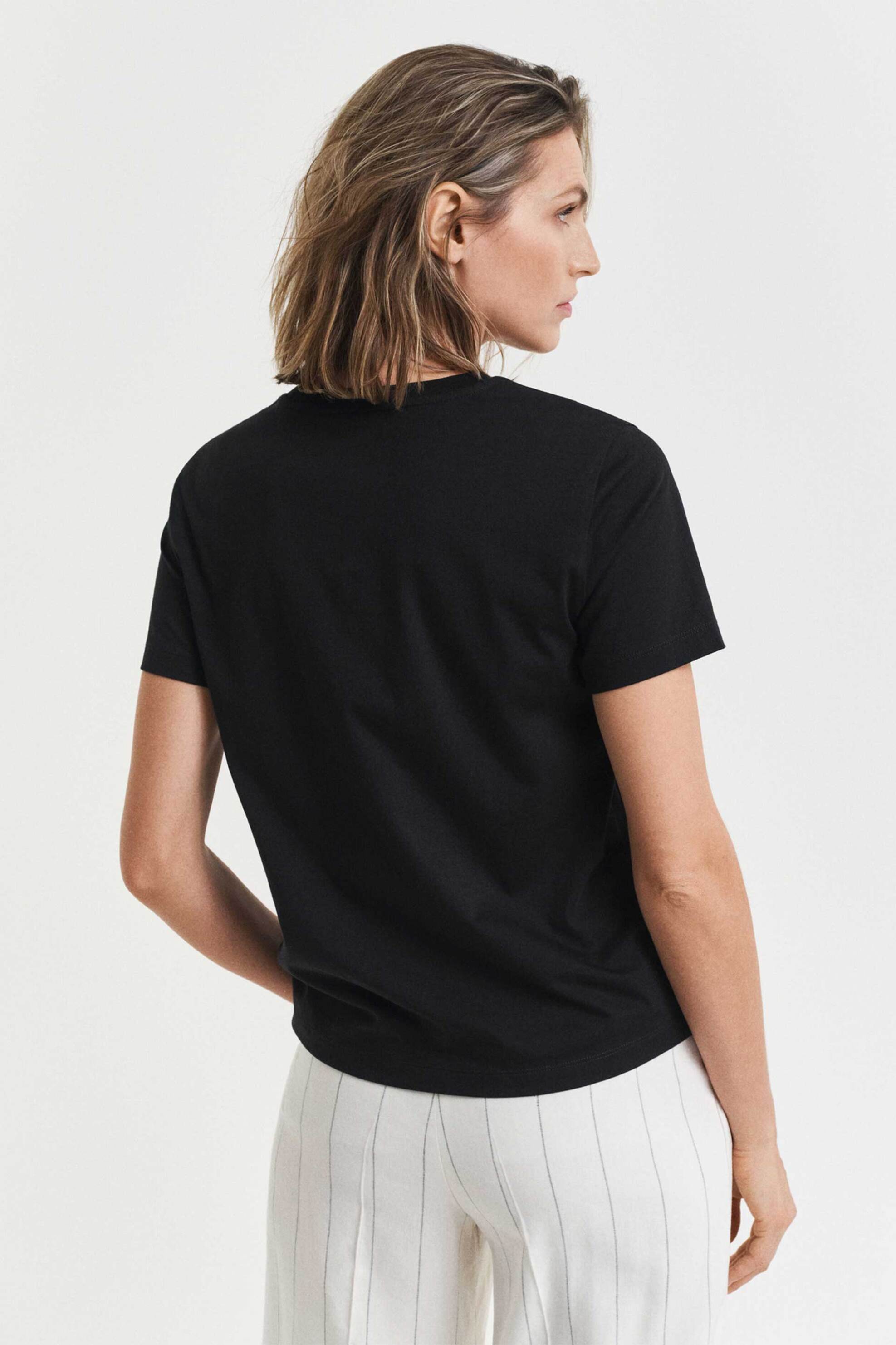 Gant Γυναικείο T-Shirt με Κεντημένο Graphic Logo Regular Fit - 4200277 Μαύρο