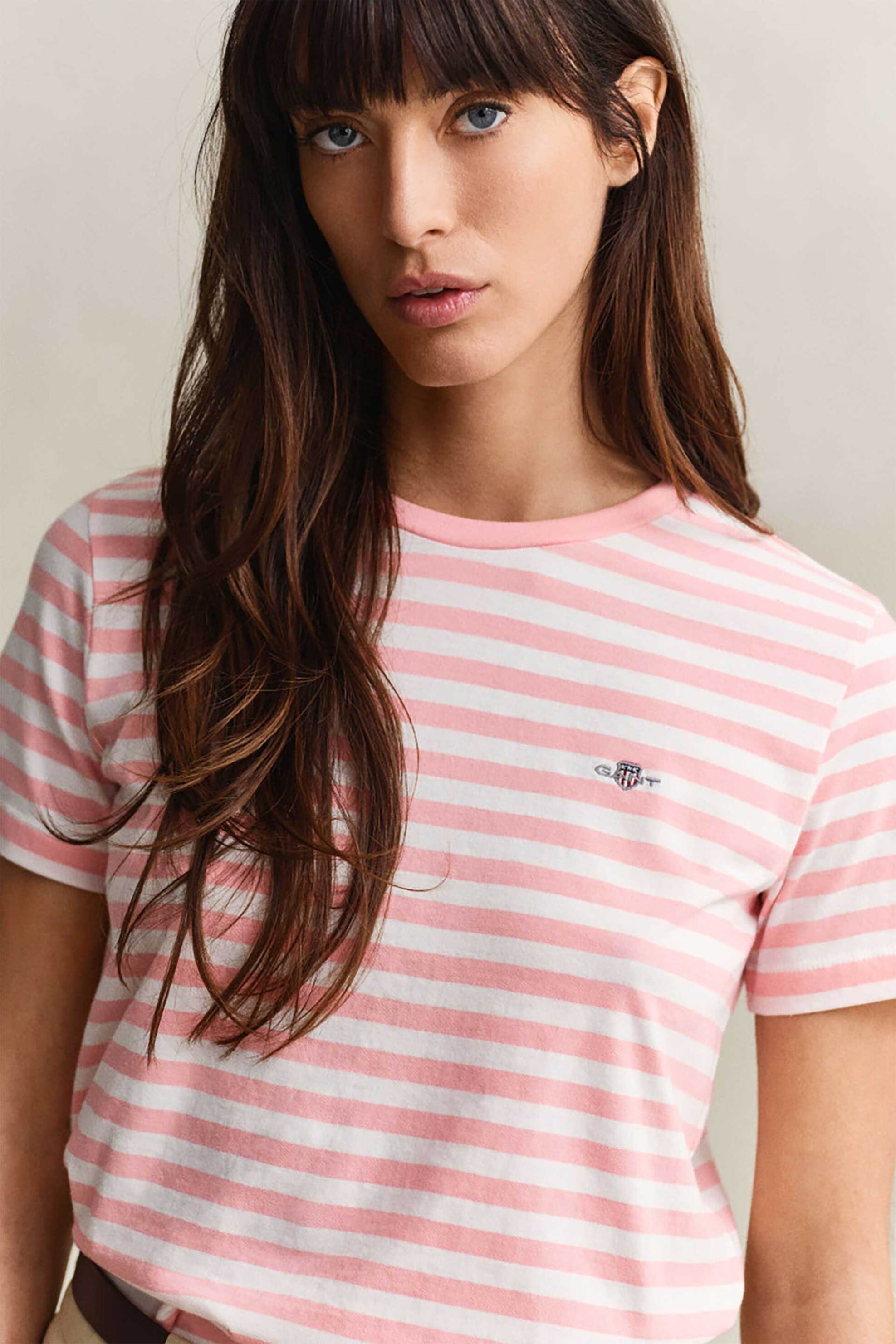 GANT Gant γυναικείο T-shirt με ριγέ σχέδιο και κεντημένο λογότυπο Regular Fit - 4200564 Ροζ - 2