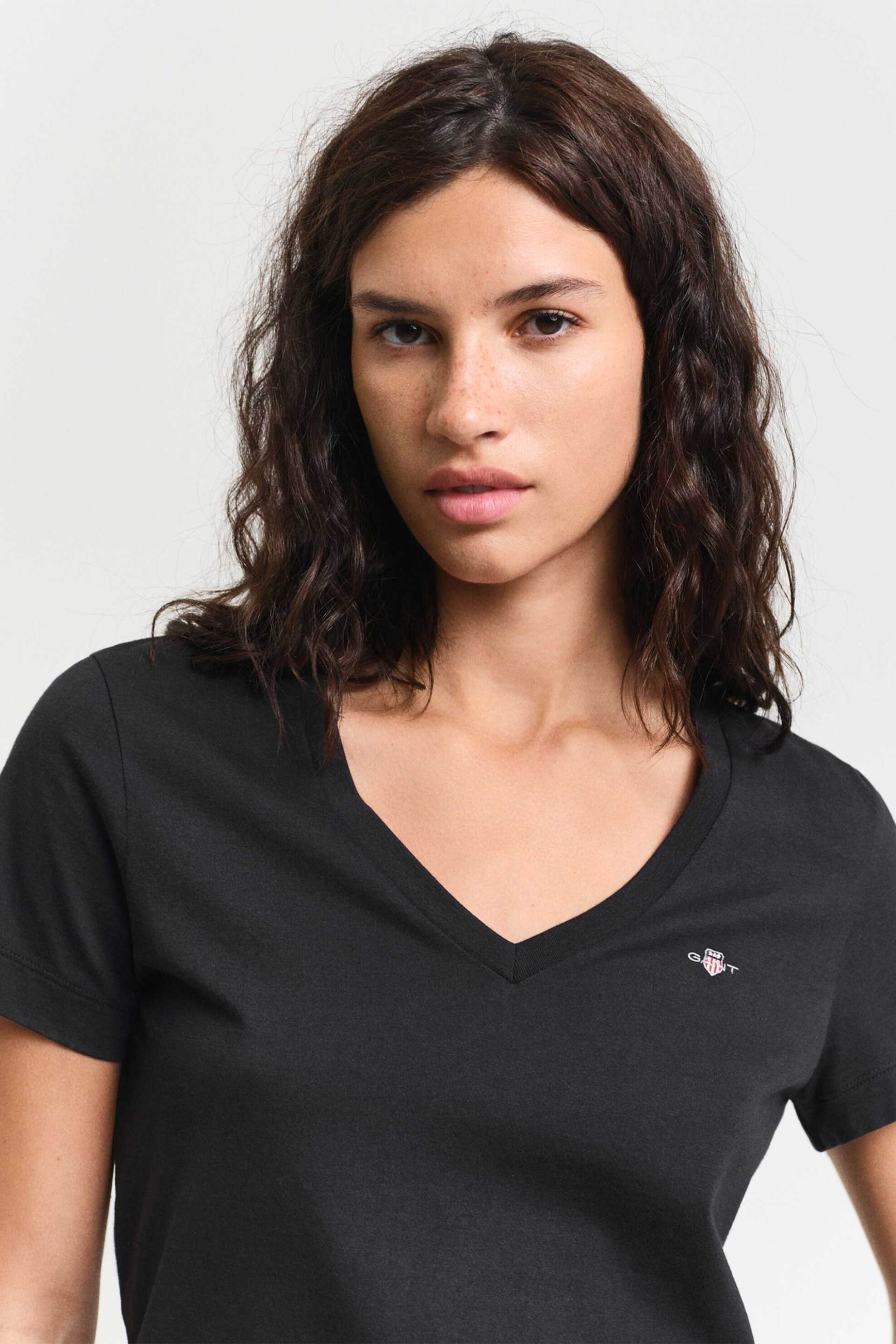 Gant γυναικείο T-shirt μονόχρωμο με κεντημένο λογότυπο Regular Fit - 4200750 Μαύρο φωτογραφία