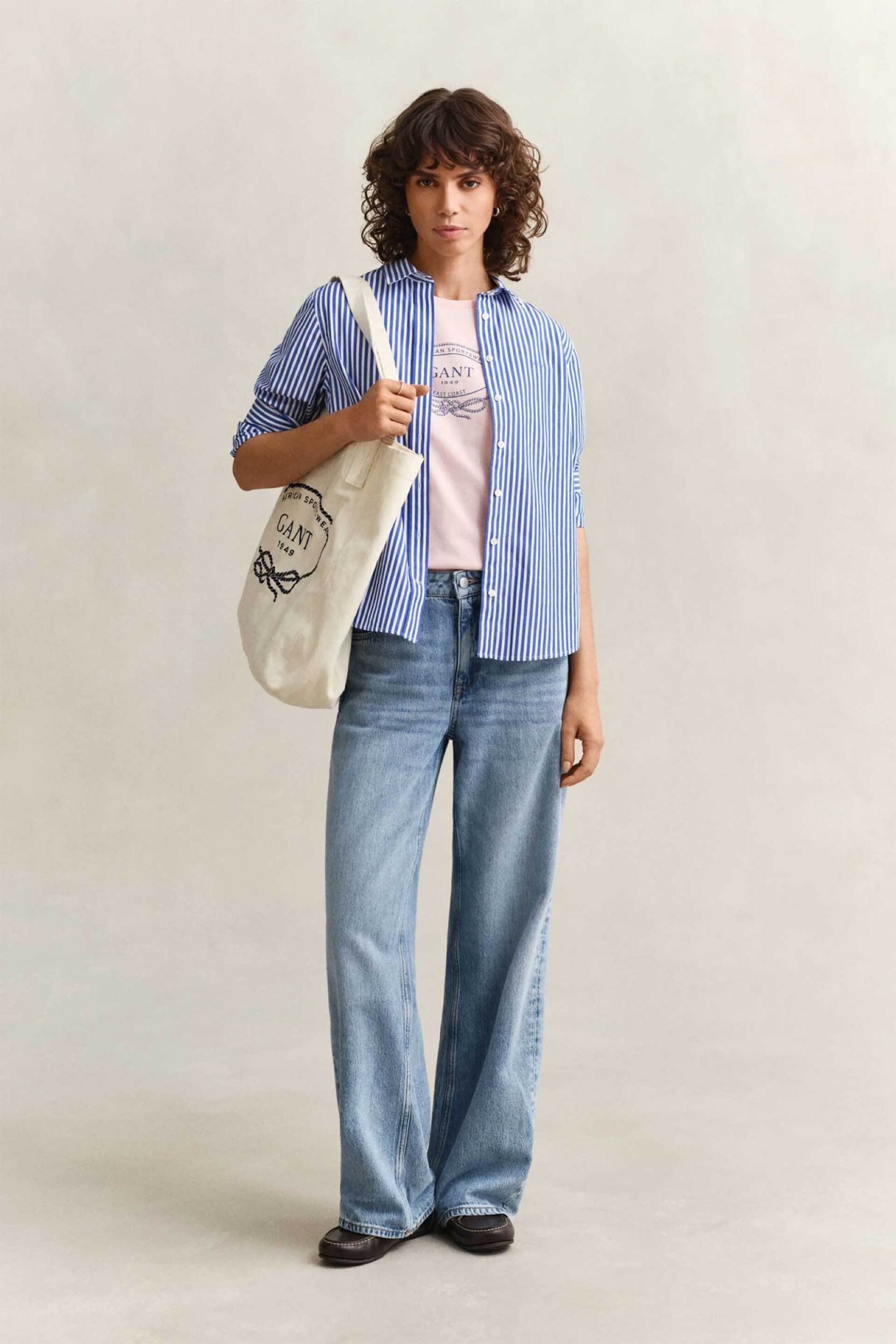 GANT Gant γυναικείο T-shirt με graphic print Regular Fit - 4201440 Ροζ Ανοιχτό - 3