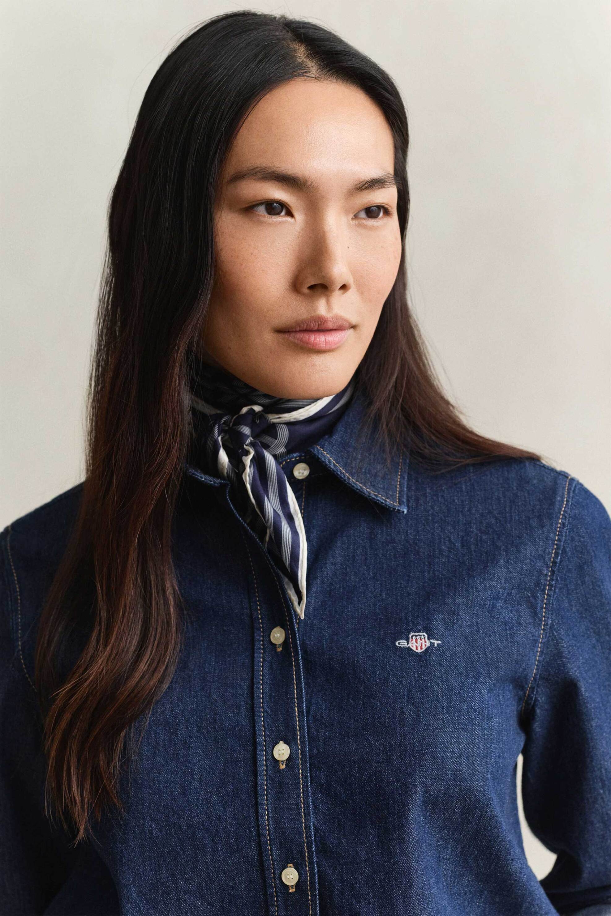 Gant γυναικείο denim πουκάμισο με κεντημένο λογότυπο Regular Fit - 4300381 Denim Blue Σκούρο