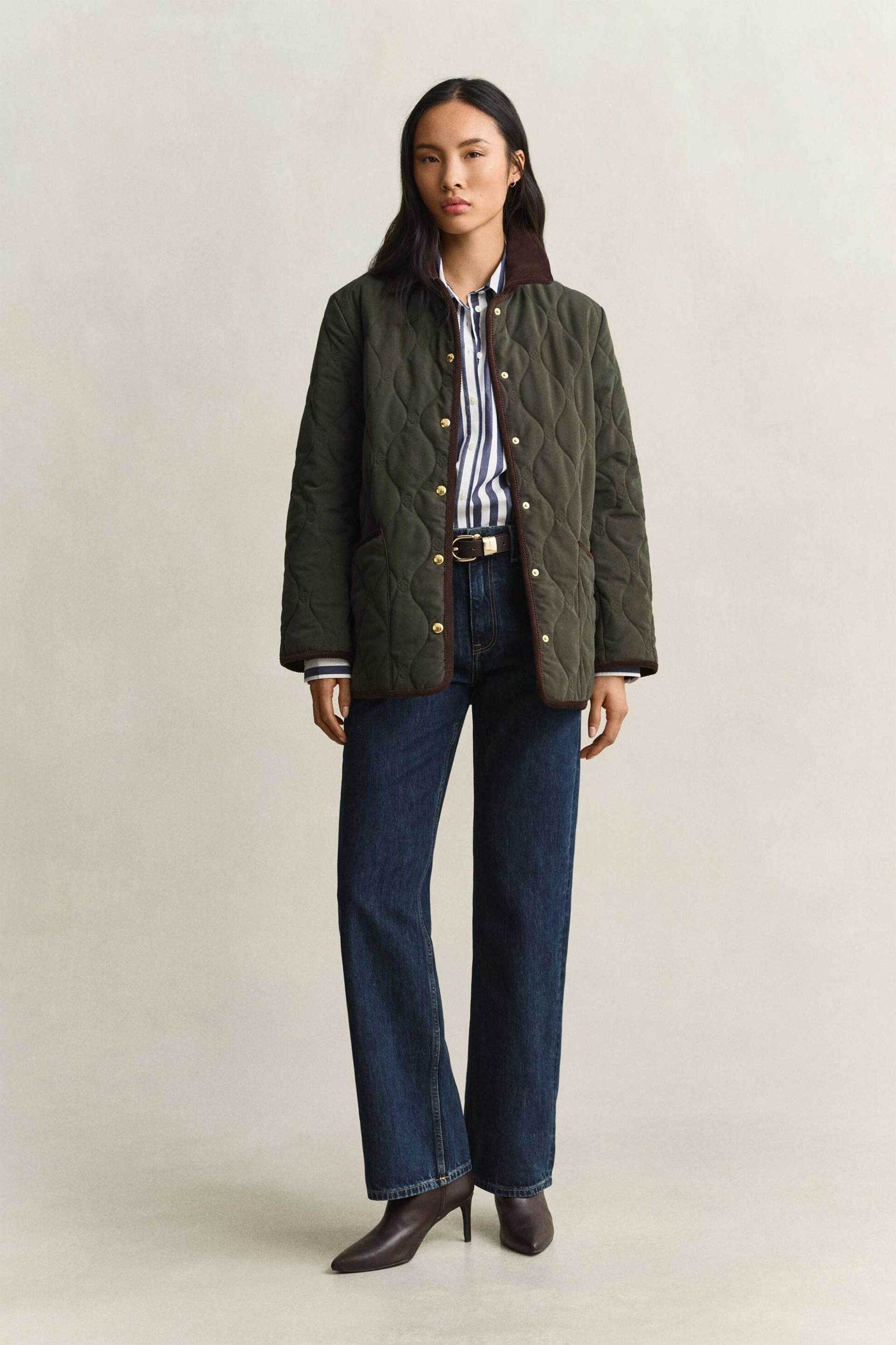 GANT Gant γυναικείο jacket με καπιτονέ σχέδιο, all-over monogram pattern και κοτλέ trims Relaxed Fit - 4700434 Χακί - 3