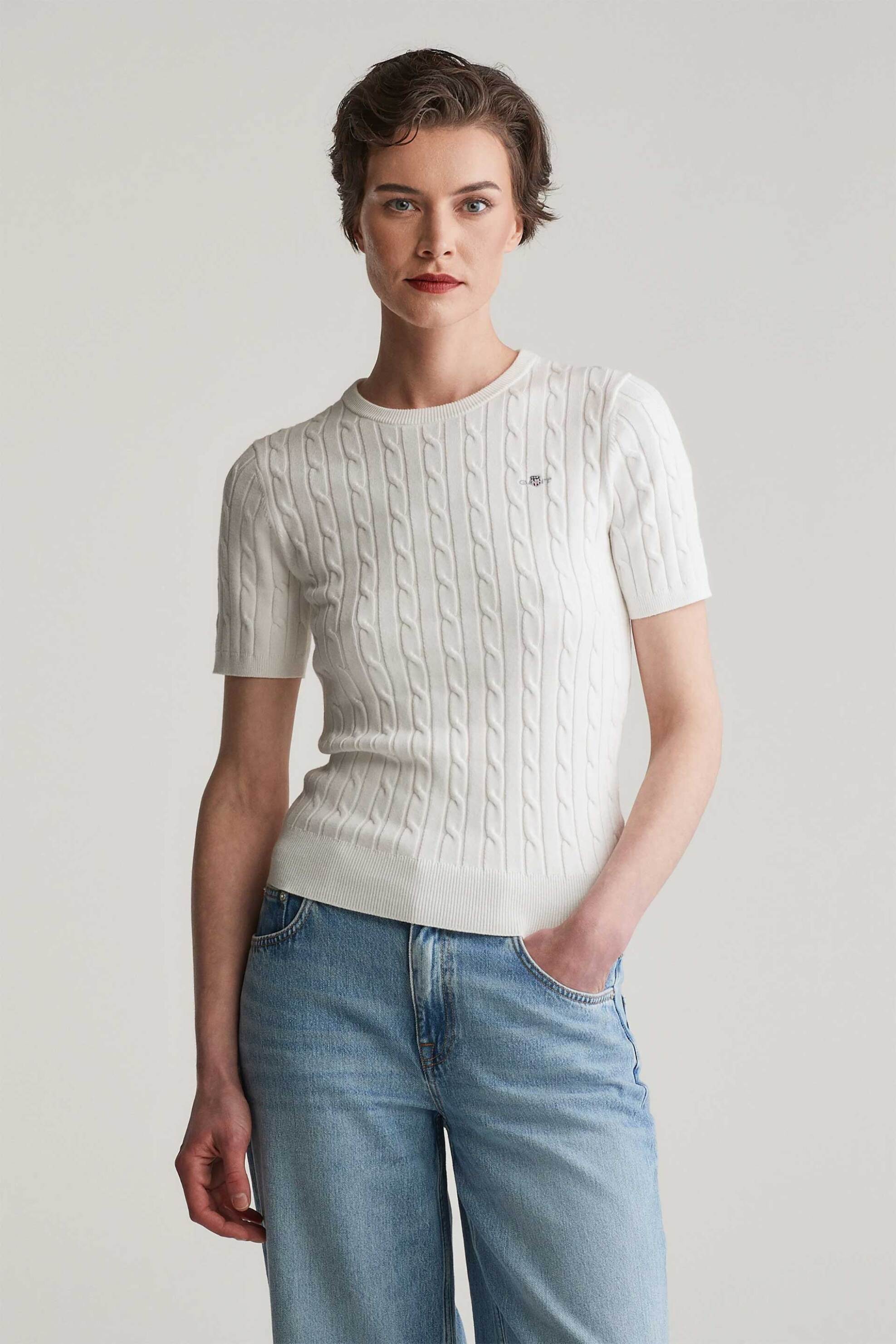 GANT Gant γυναικείο πουλόβερ κοντομάνικο με cable knit pattern και κεντημένο λογότυπο Slim Fit - 4800105 Λευκό 2025