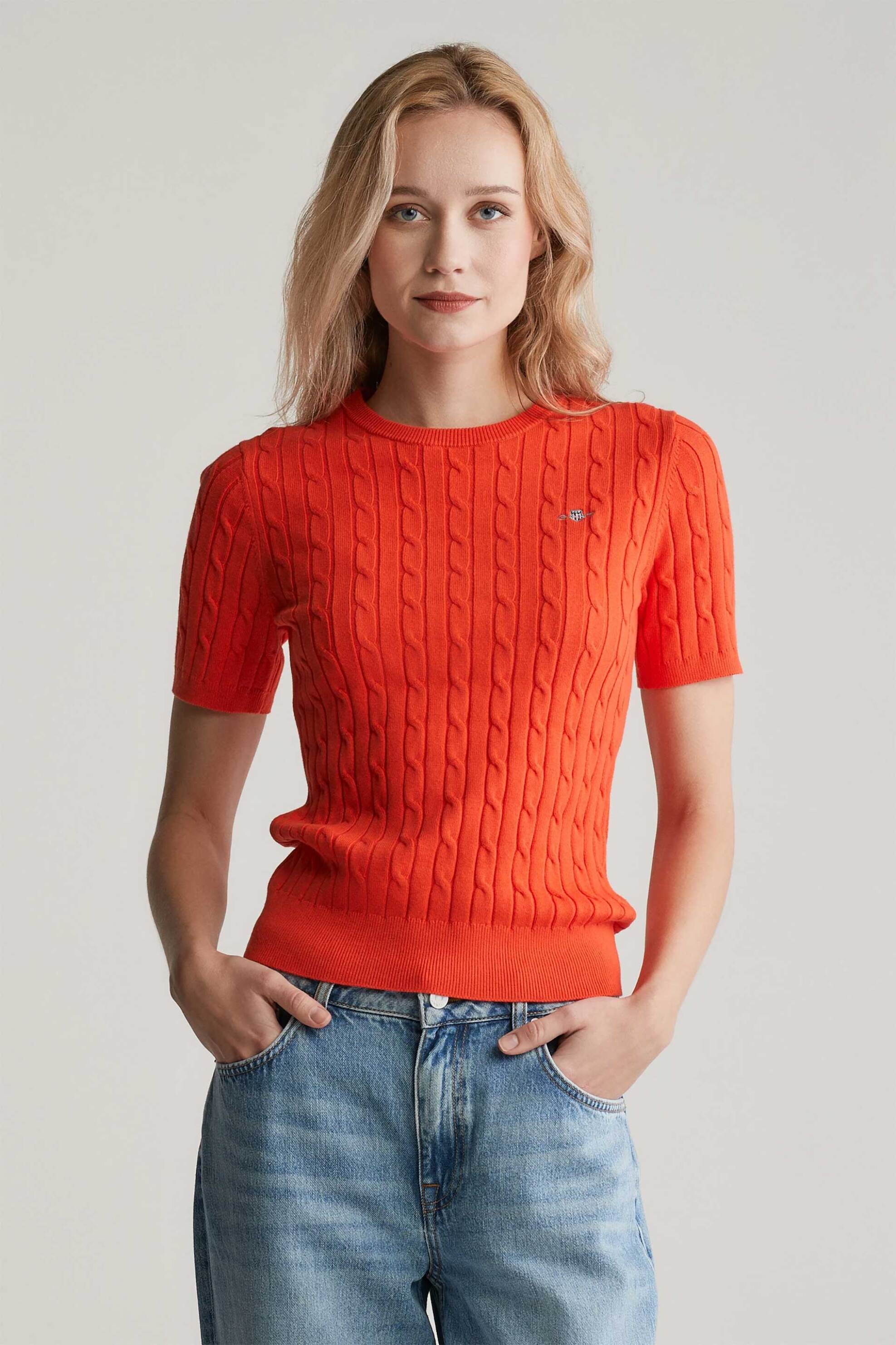 GANT Gant γυναικείο πουλόβερ κοντομάνικο με cable knit pattern και κεντημένο λογότυπο Slim Fit - 4800105 Πορτοκαλί 2025