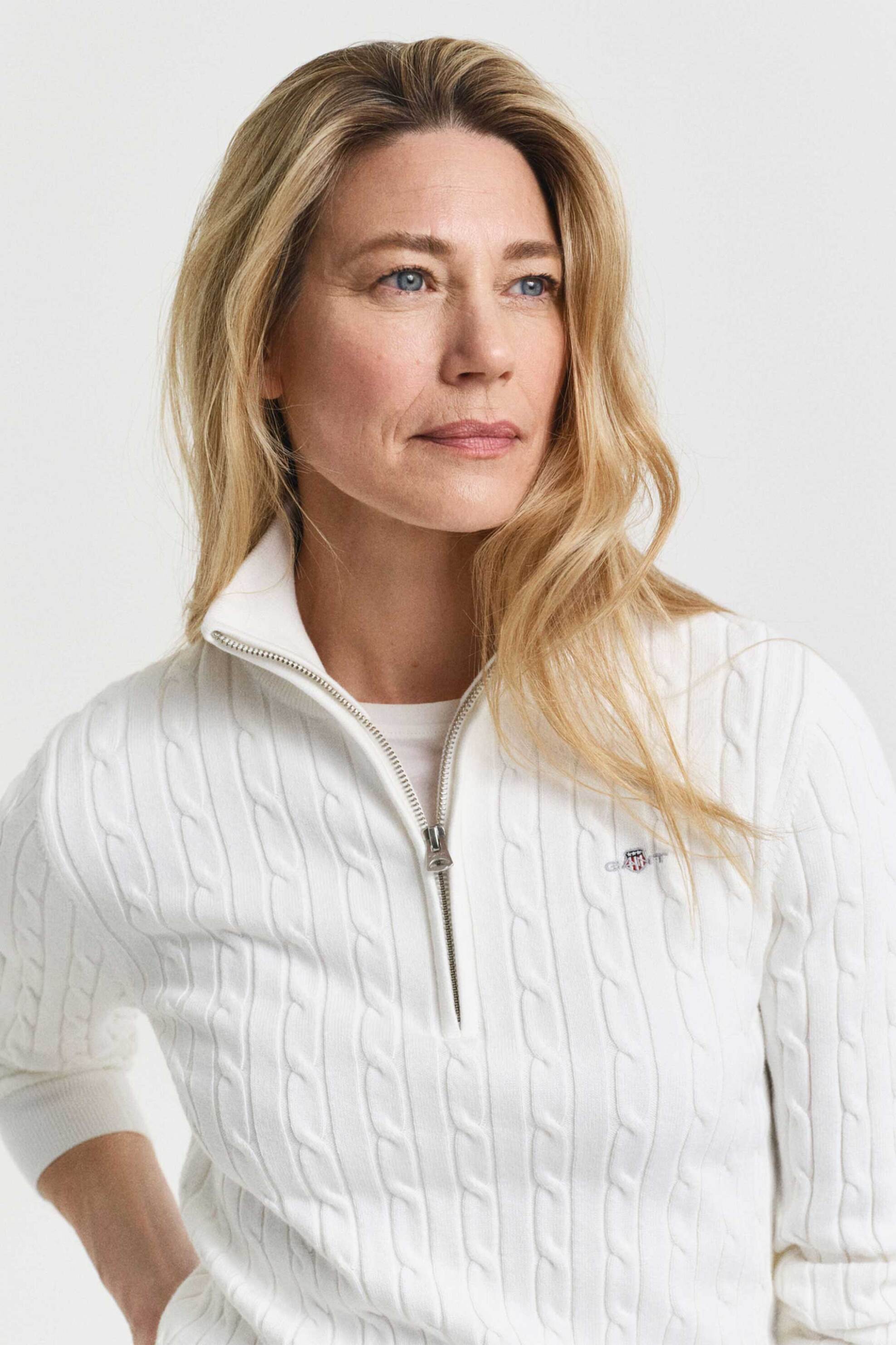 Gant γυναικεία πλεκτή μπλούζα με cable-knit και 1/2 φερμουάρ - 4805418 Λευκό