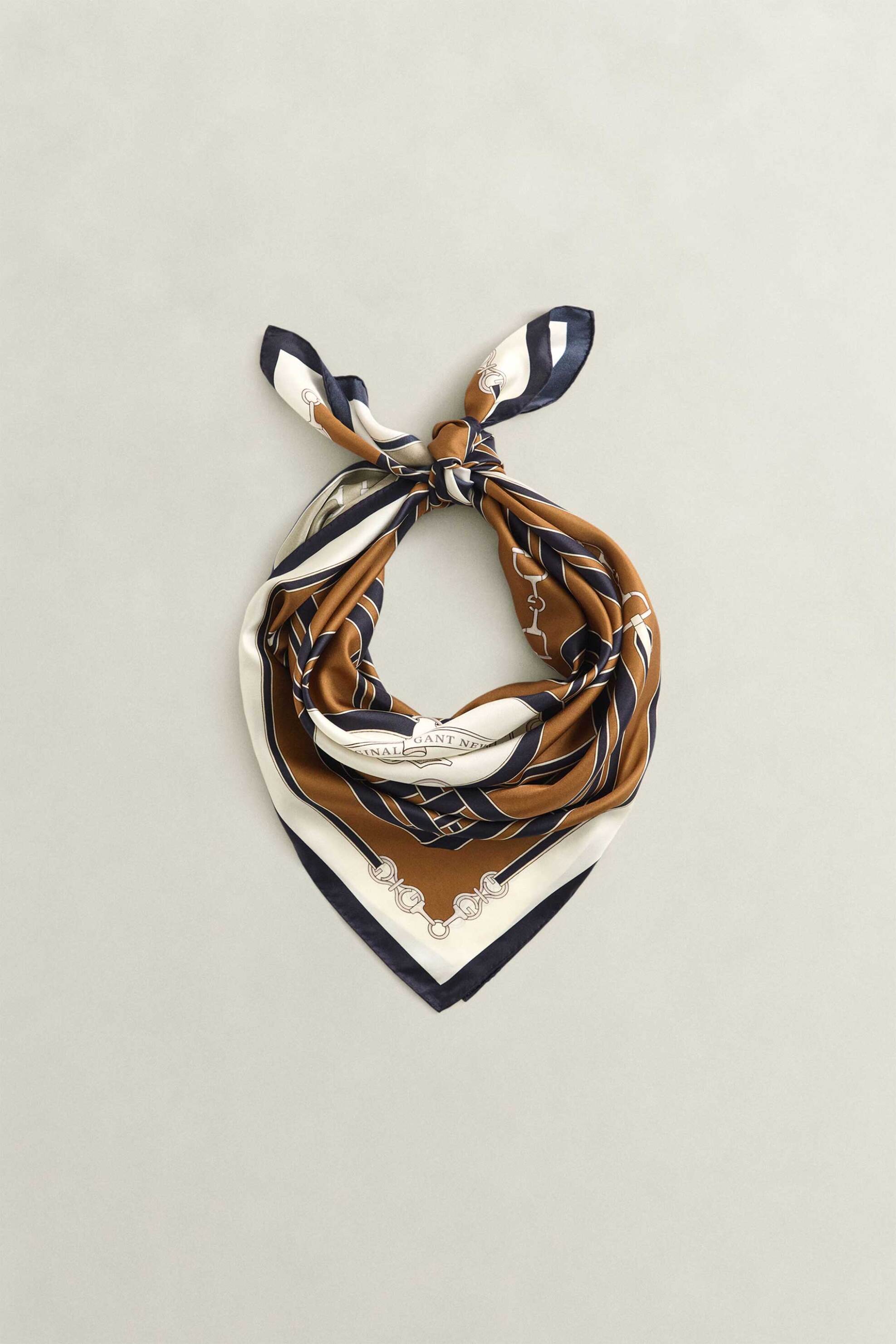 Gant γυναικείο μεταξωτό φουλάρι με chain print - 4920298 Ταμπά