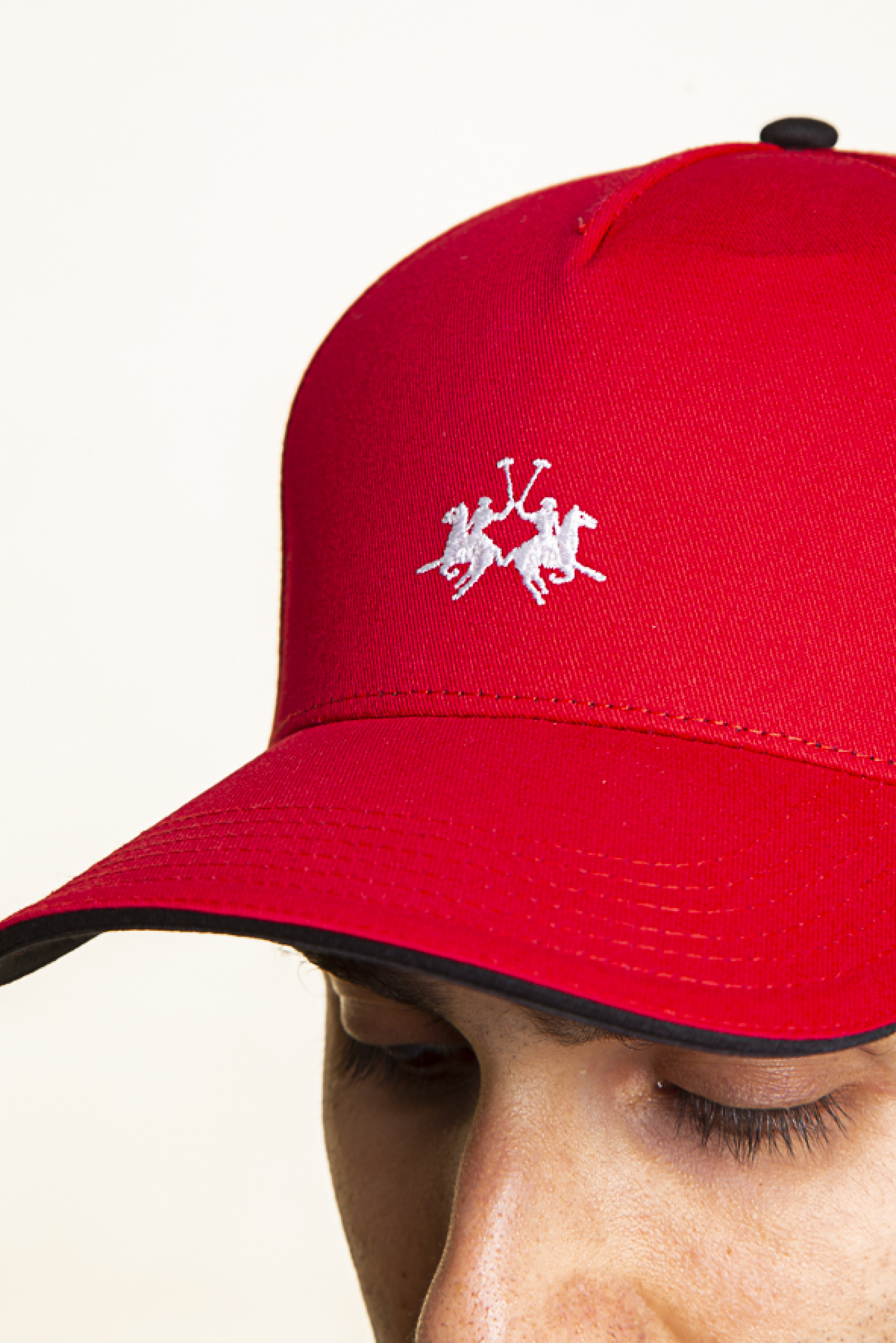 La Martina unisex καπέλο baseball μονόχρωμο με contrast λεπτομέρειες "Yao" - YUH301-TW515 Κόκκινο φωτογραφία