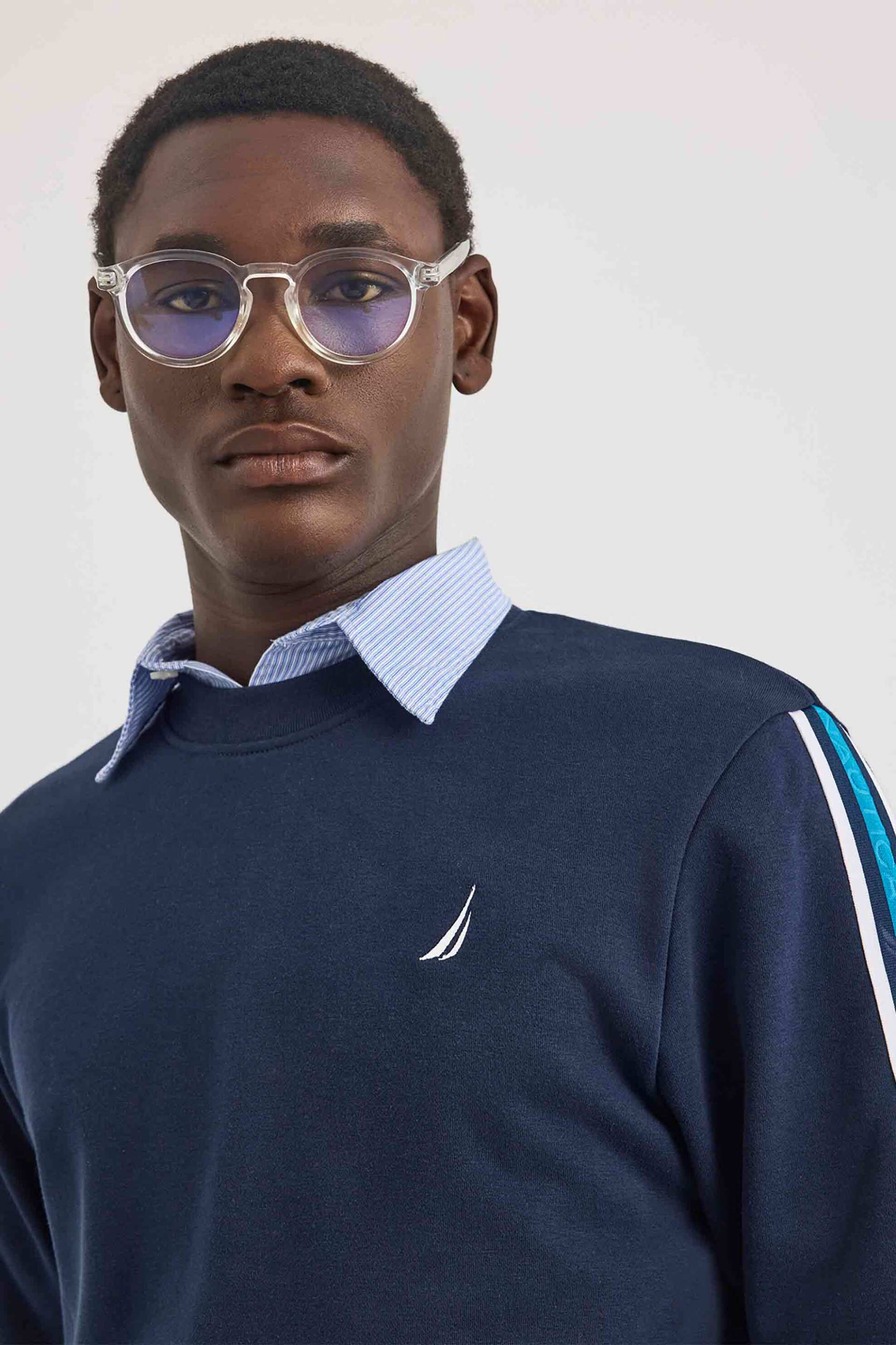 Nautica ανδρική μπλούζα φούτερ με κεντημένο λογότυπο και contrast ρίγες στα μανίκια Classic Fit - N1S03444 Μπλε Σκούρο φωτογραφία