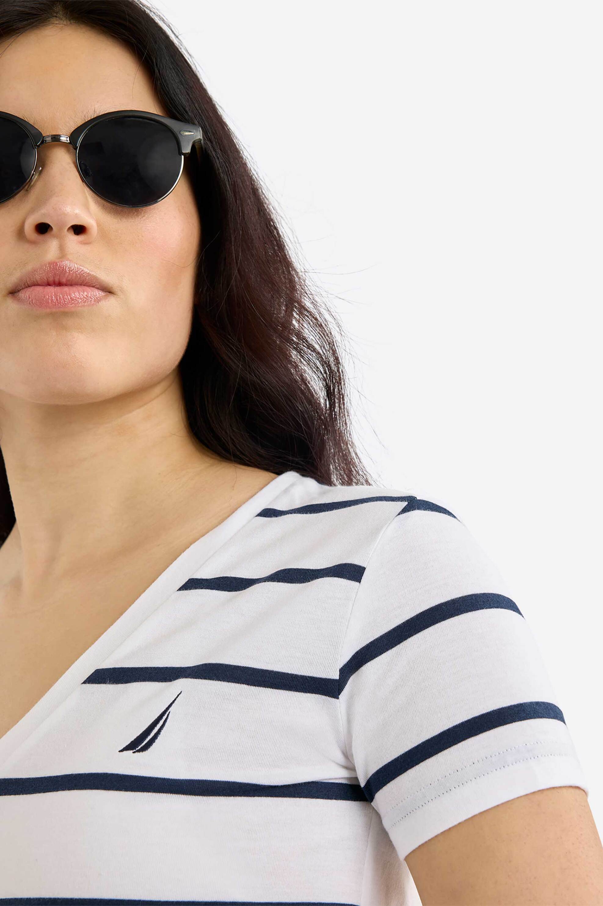 Nautica γυναικείο T-shirt με V, ριγέ σχέδιο και κεντημένο λογότυπο "Hosta" - N2R03047 Λευκό φωτογραφία