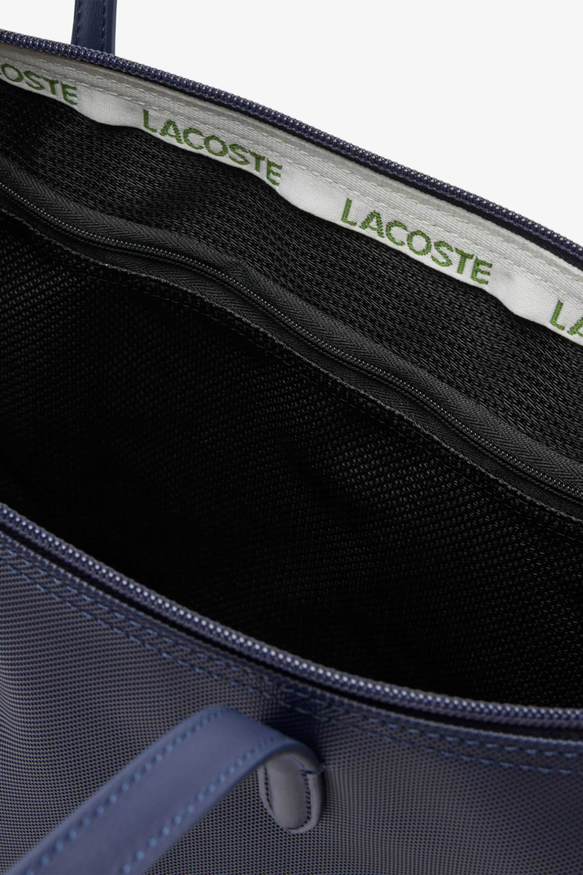 Lacoste γυναικεία τσάντα tote με ανάγλυφο λογότυπο "Concept Vertical Tote L.12.12" - NF1890PK Μπλε Σκούρο φωτογραφία