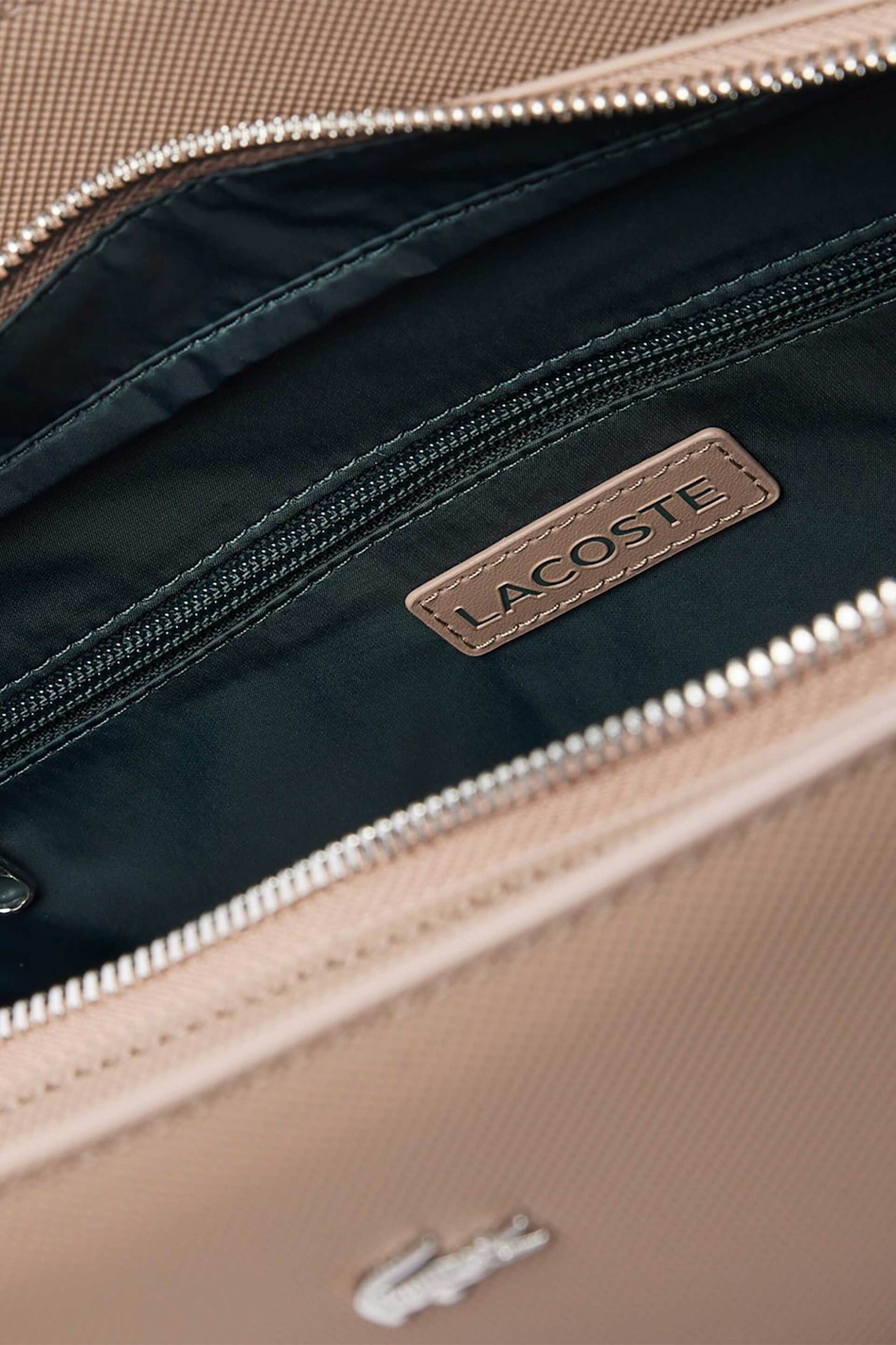 Lacoste Γυναικεία Τσάντα Χειρός Crossbody με Μεταλλικό Λογότυπο Medium Daily City - Nf4923Dz Μπεζ