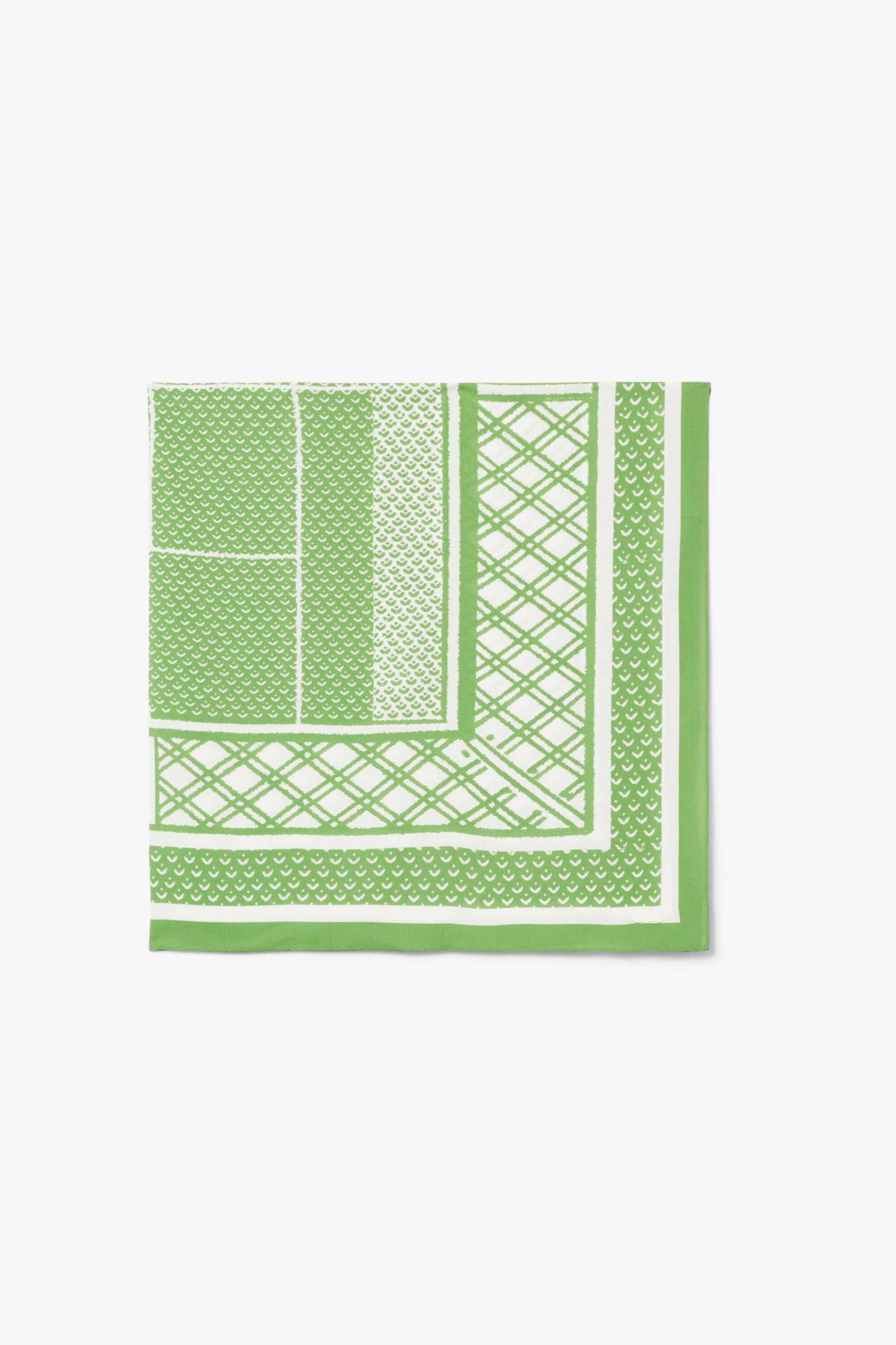 Lacoste Lacoste γυναικείο φουλάρι με tennis print - RE1507 Πράσινο Ανοιχτό