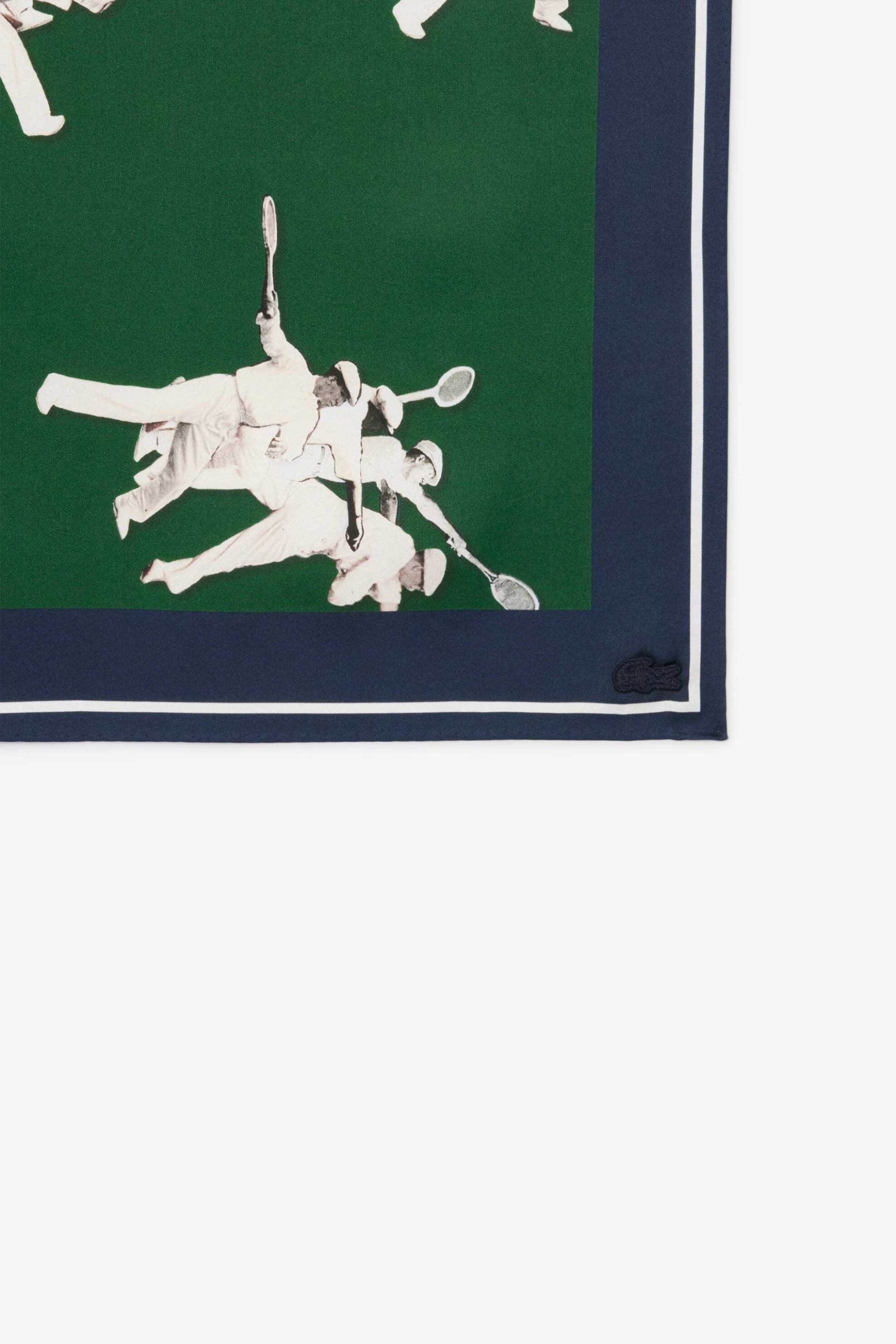 Lacoste γυναικείο μεταξωτό φουλάρι με René Lacoste print - RE9804-00 Πράσινο φωτογραφία