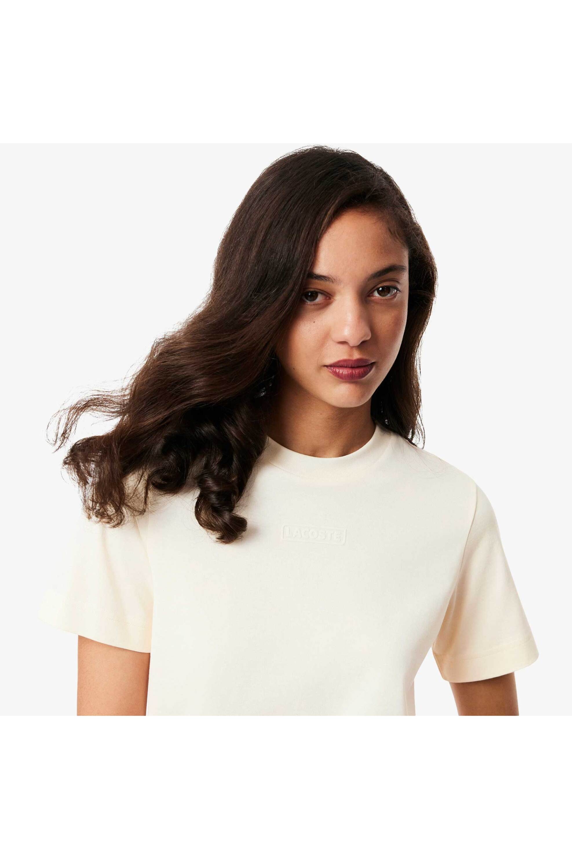 Lacoste γυναικείο T-shirt με ανάγλυφο λογότυπο Regular Fit - TF0355-00 Εκρού φωτογραφία