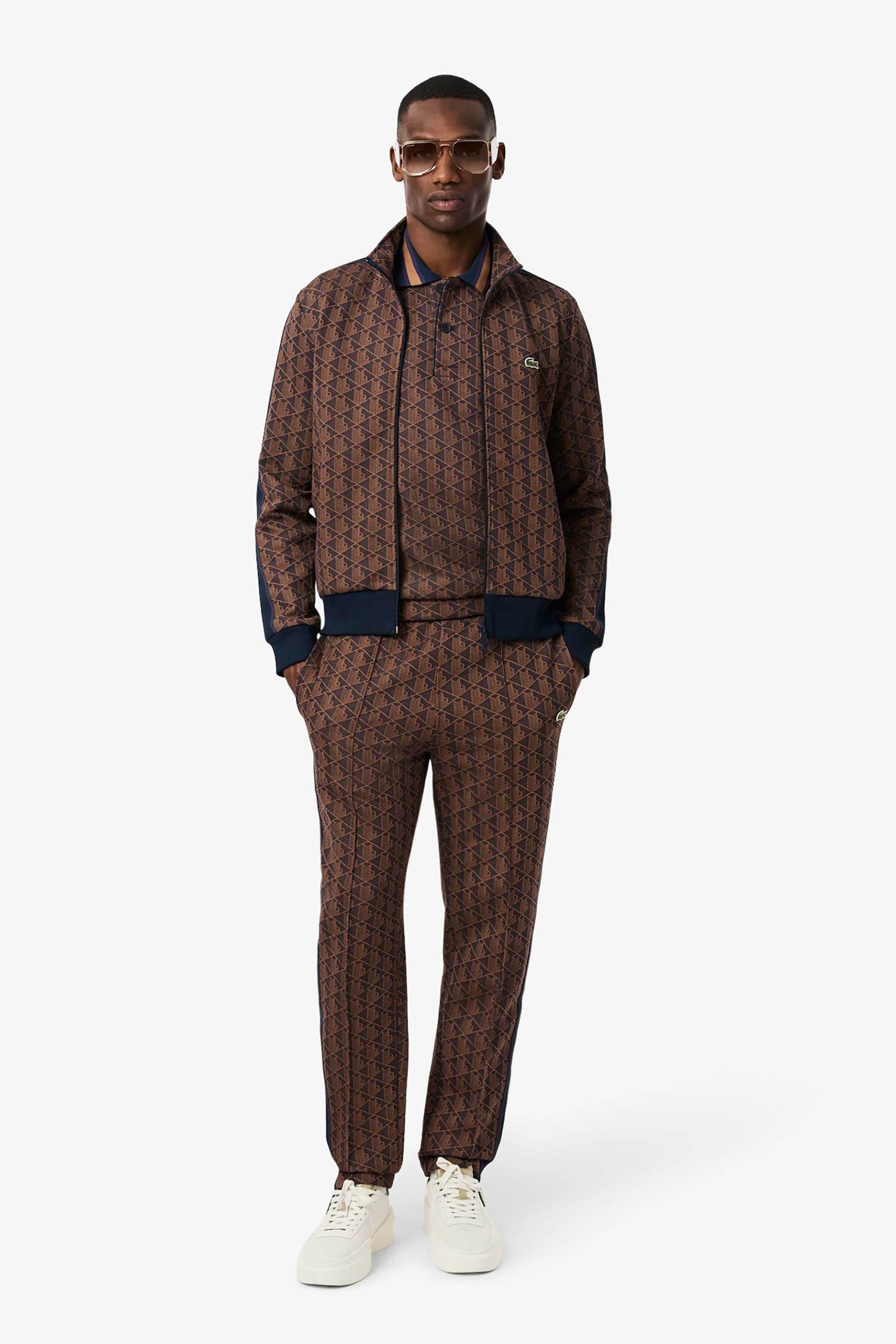 Lacoste ανδρικό παντελόνι φόρμας jacquard με all-over monogram print Straight Fit - XH1440 Καφέ φωτογραφία