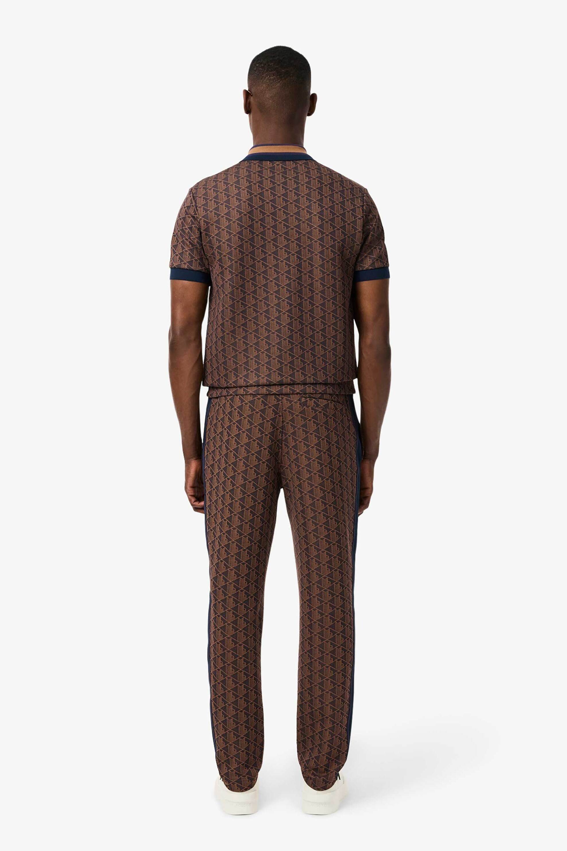 Lacoste ανδρικό παντελόνι φόρμας jacquard με all-over monogram print Straight Fit - XH1440 Καφέ φωτογραφία