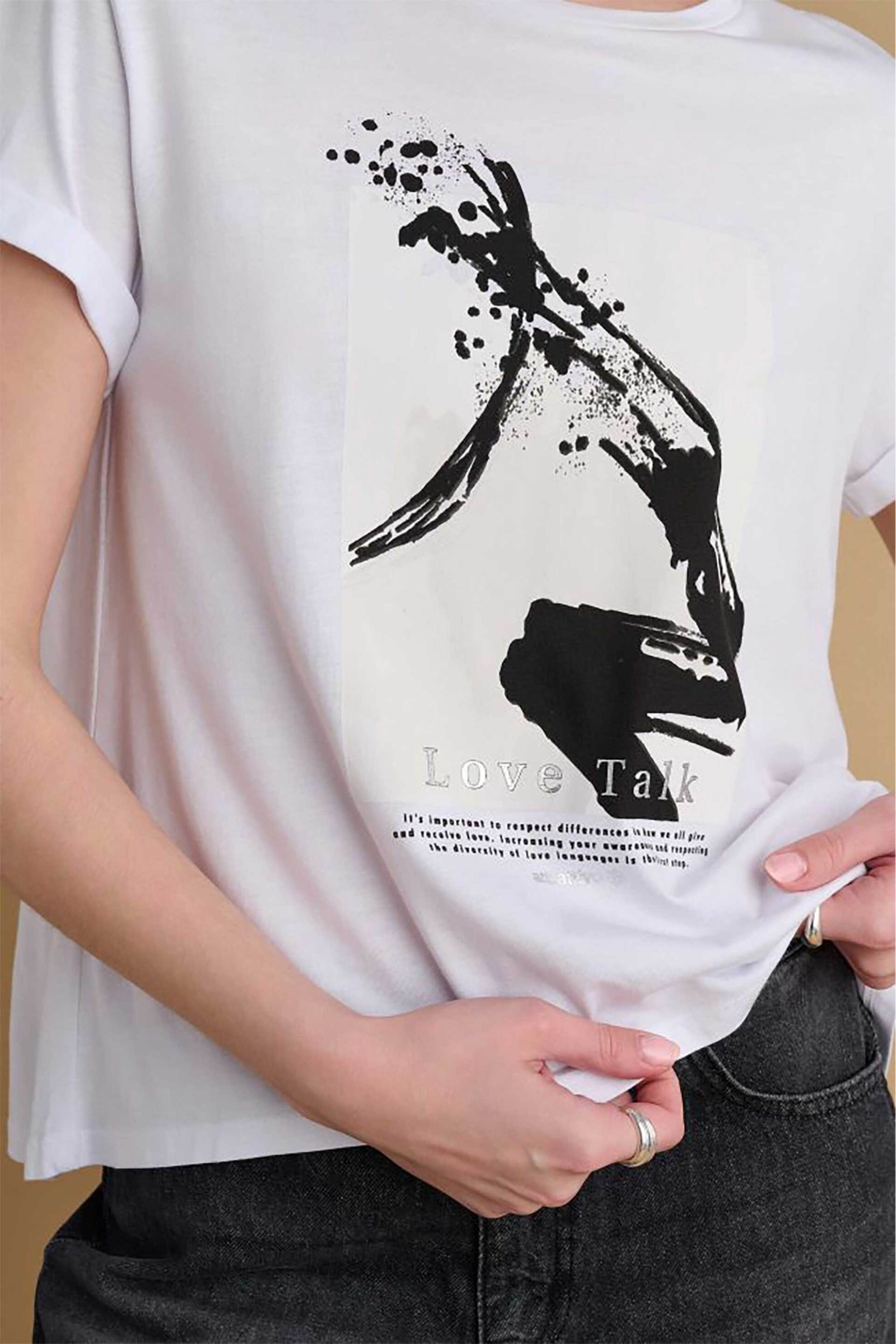 Attrattivo γυναικείο T-shirt με print - 9920874 Λευκό φωτογραφία