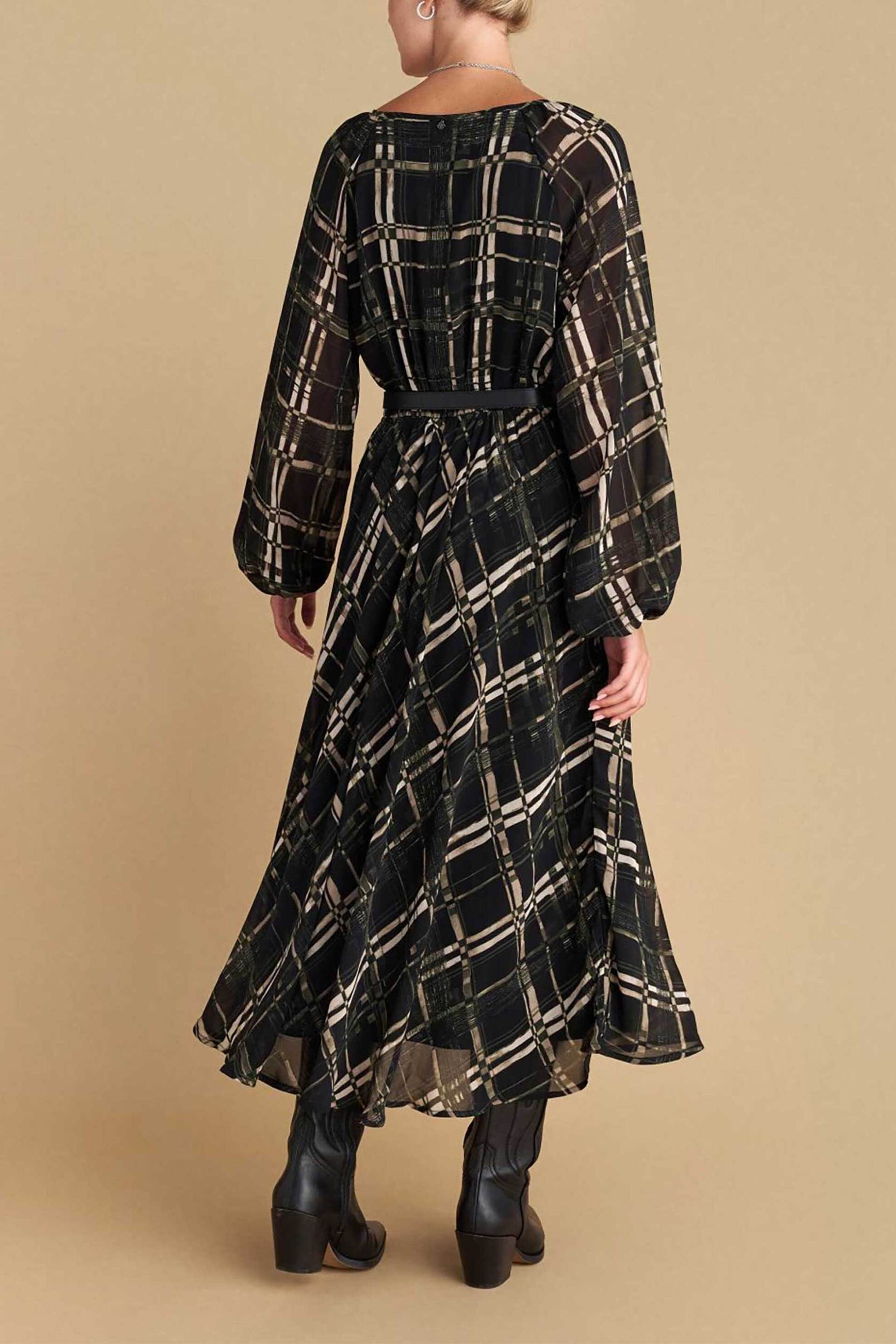 Attrativo γυναικείο midi πλισέ φόρεμα με all-over print και ζώνη - 9921698 Μαύρο φωτογραφία