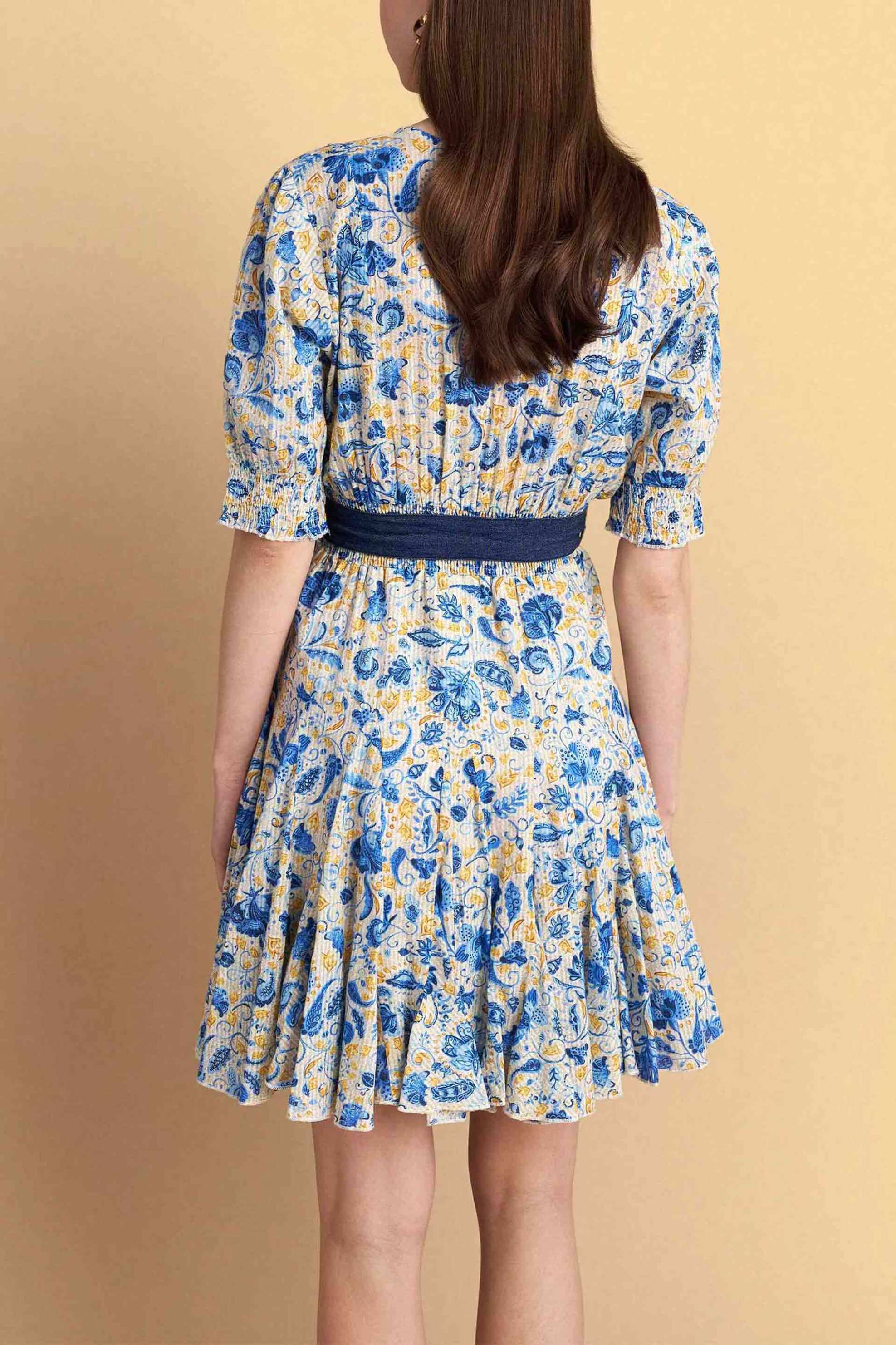 Attrativo Γυναικείo Mini Φόρεμα με Floral Print Και Ζώνη - 9920832 Μπλε