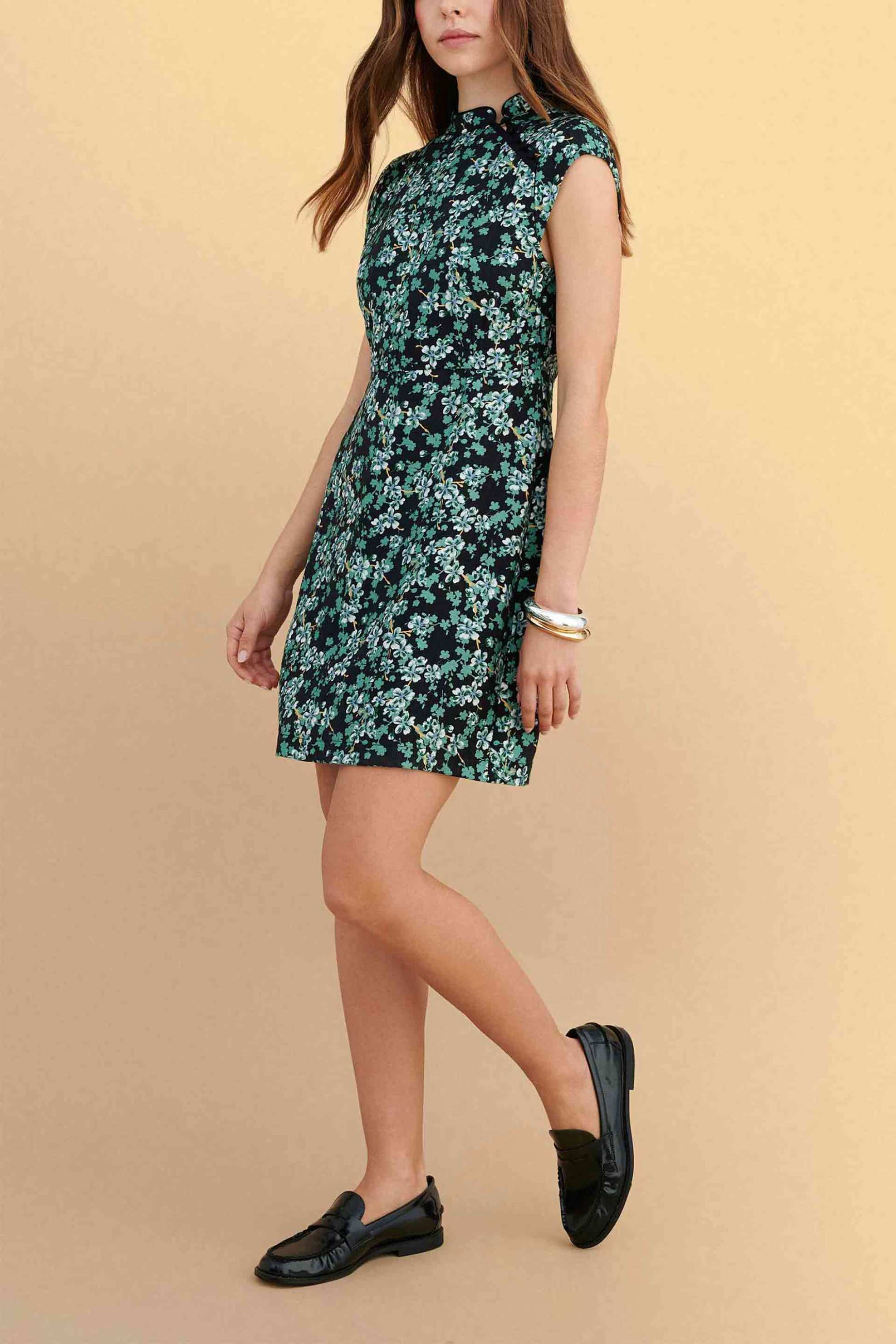 Attrativo γυναικείo mini αμάνικο φόρεμα με floral print - 9923017 Πράσινο