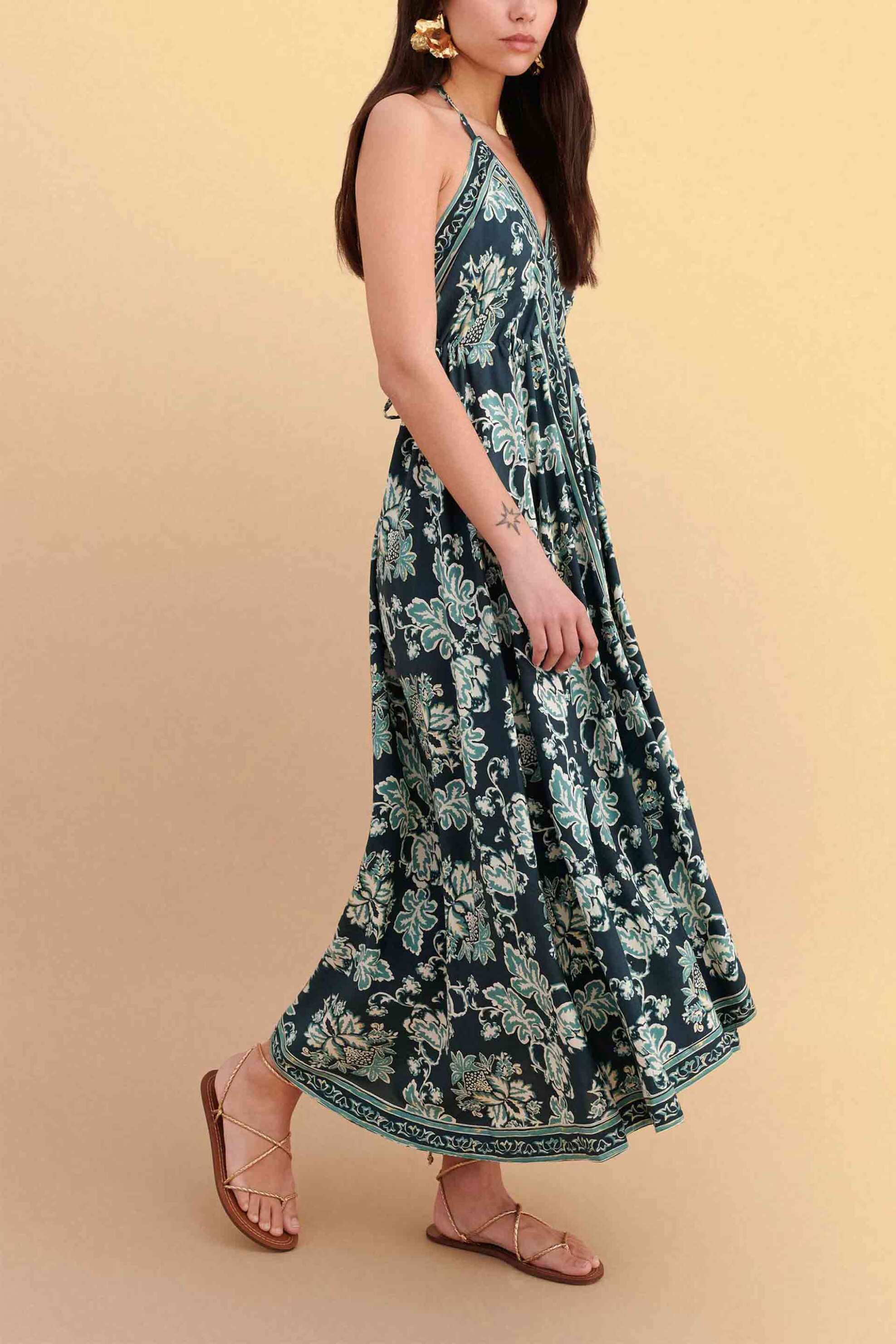 Attrattivo γυναικείο midi αμάνικο φόρεμα με floral print - 9923317 Πράσινο