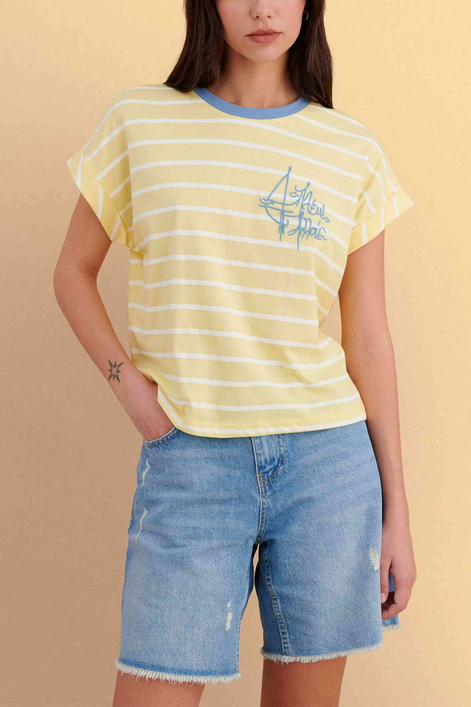 Attrativo γυναικείο T-shirt ριγέ με lettering – 9923325 Κίτρινο