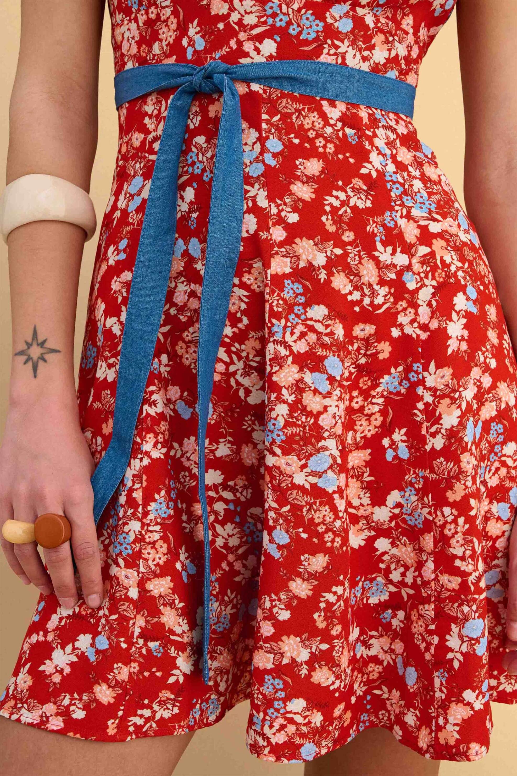 ATTRATTIVO Attrativo γυναικείo mini φόρεμα με floral print - 91044802 Κόκκινο - 3