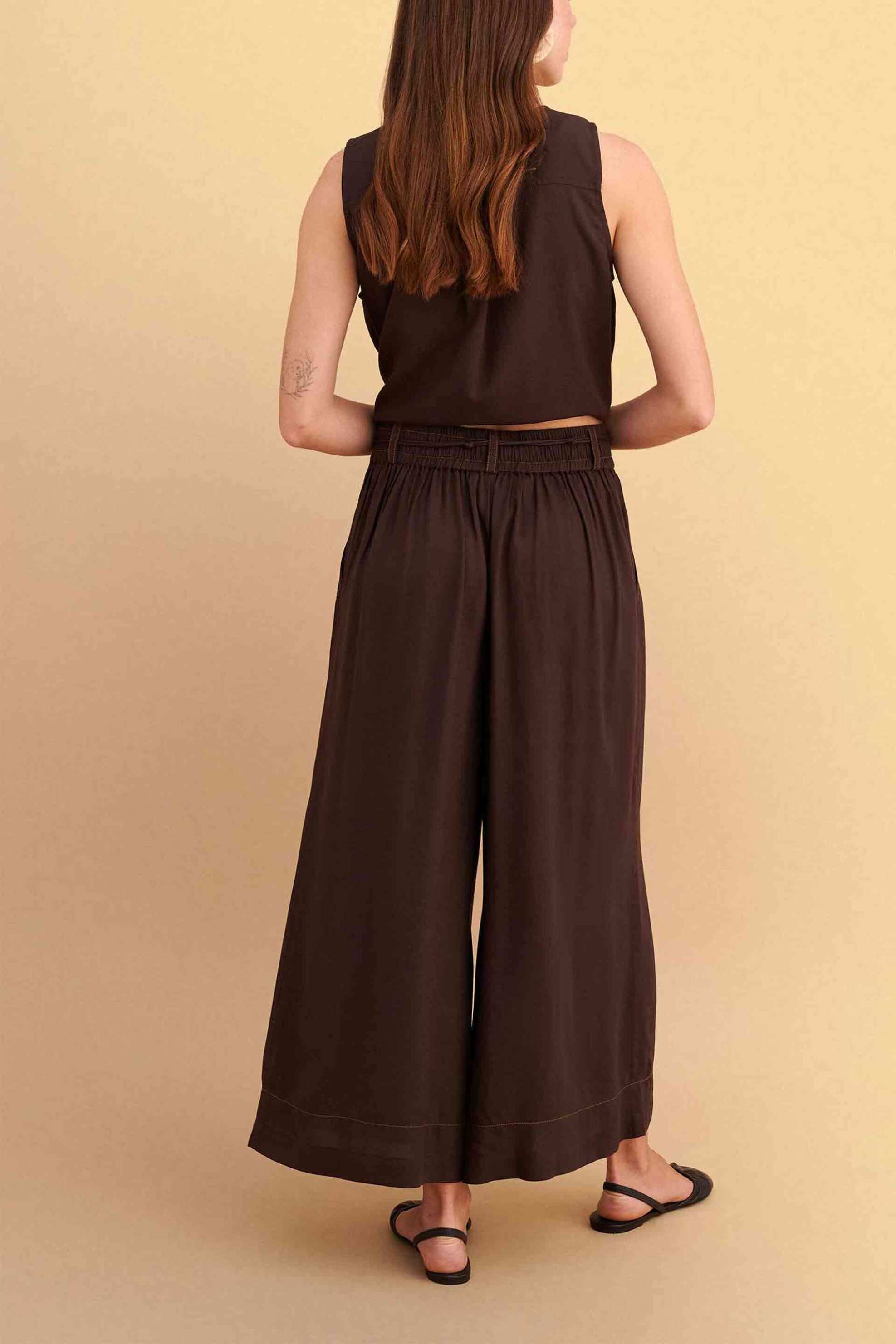 Attrattivo Γυναικεία Παντελόνα με Ζώνη Μονόχρωμη Wide Leg - 9923330 Καφέ