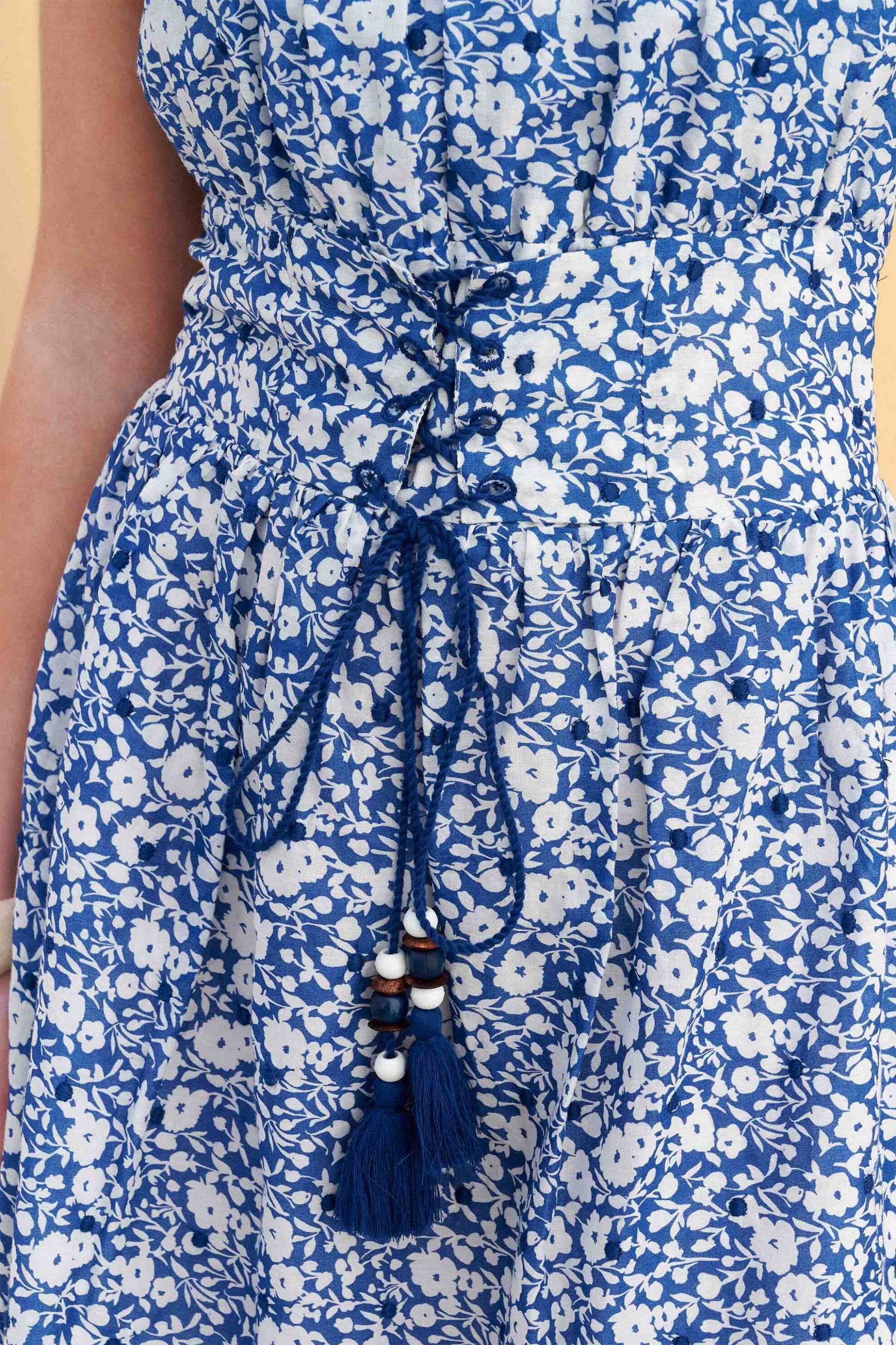 Attrativo γυναικείo mini αμάνικο φόρεμα με floral print - 9923279 Μπλε