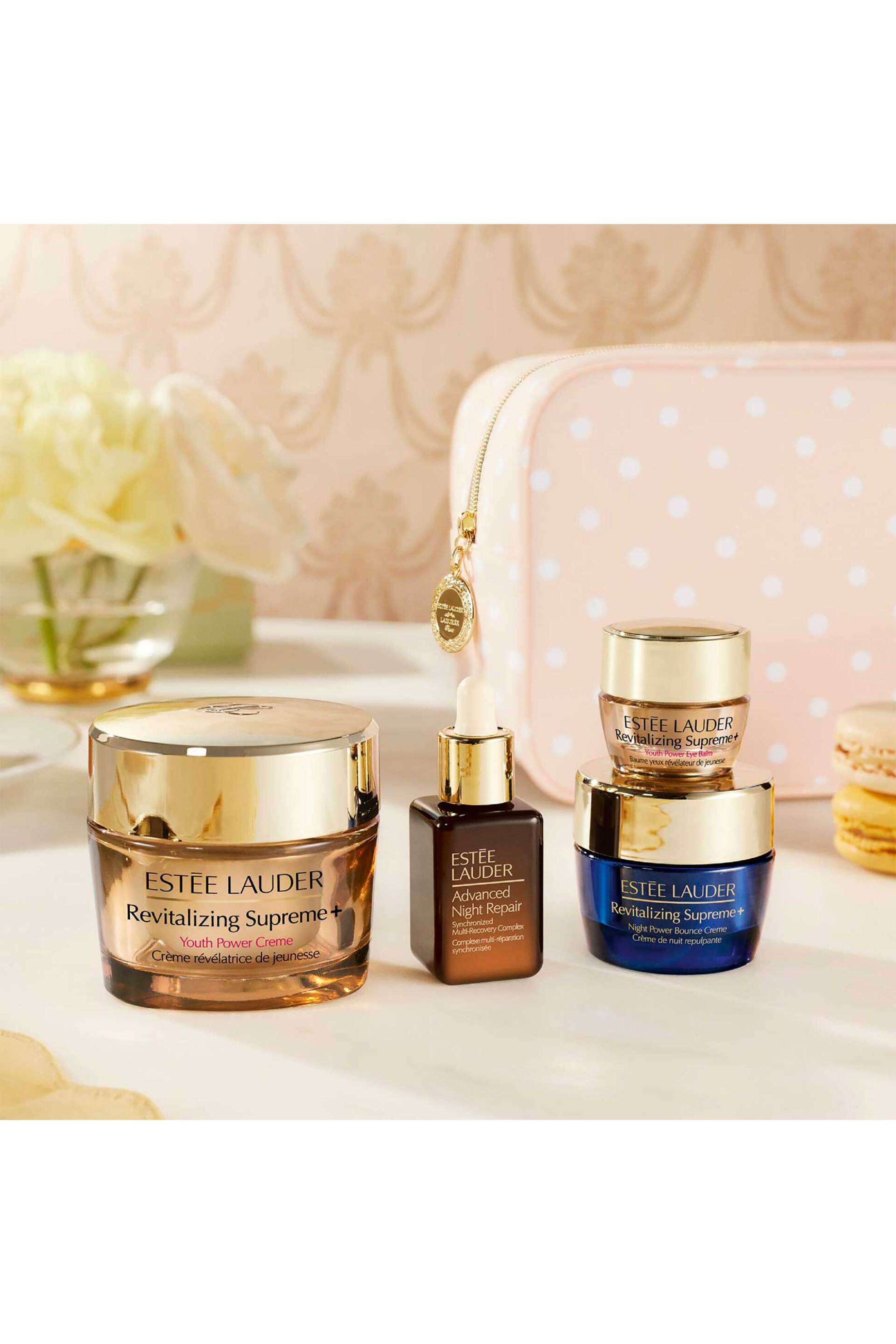 Estée Lauder x Ladurée The Lifting + Firming Routine Decadent Skincare Treats Revitalizing Supreme + Skincare Set - G3XD010000 φωτογραφία